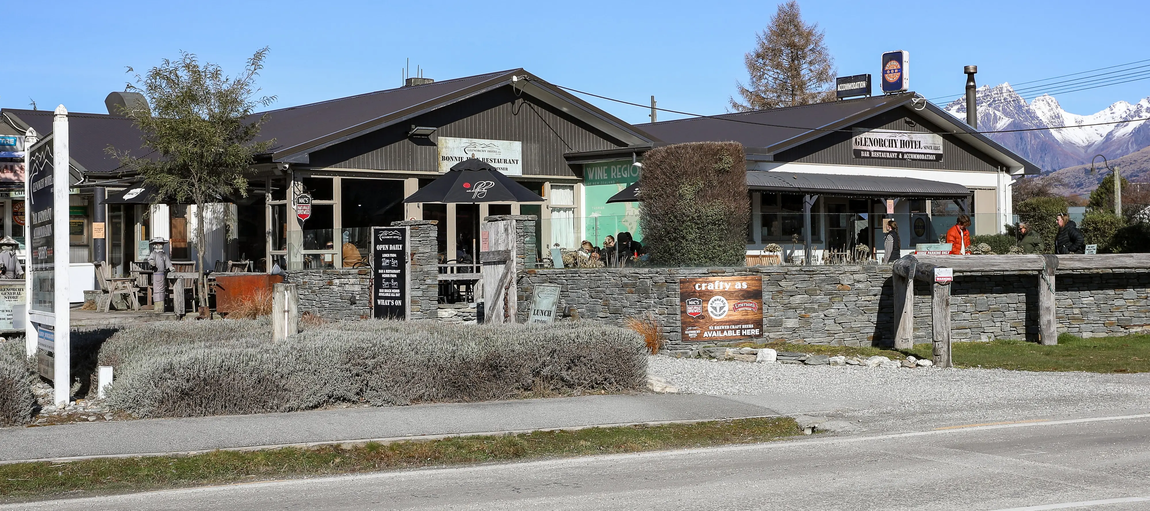 odt.co.nz - Philip Chandler - Landmark Glenorchy Hotel goes on the market