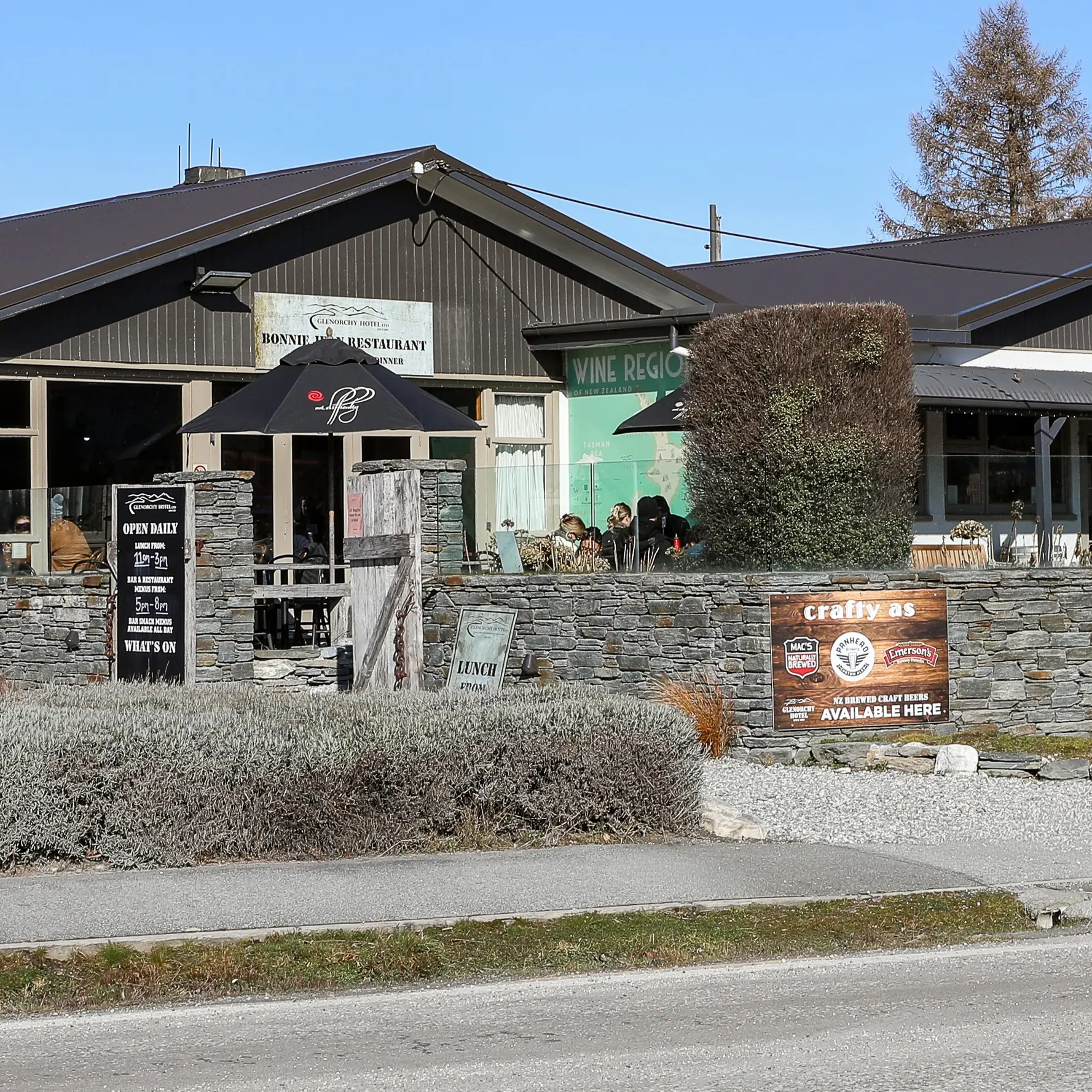 Landmark Glenorchy Hotel goes on the market