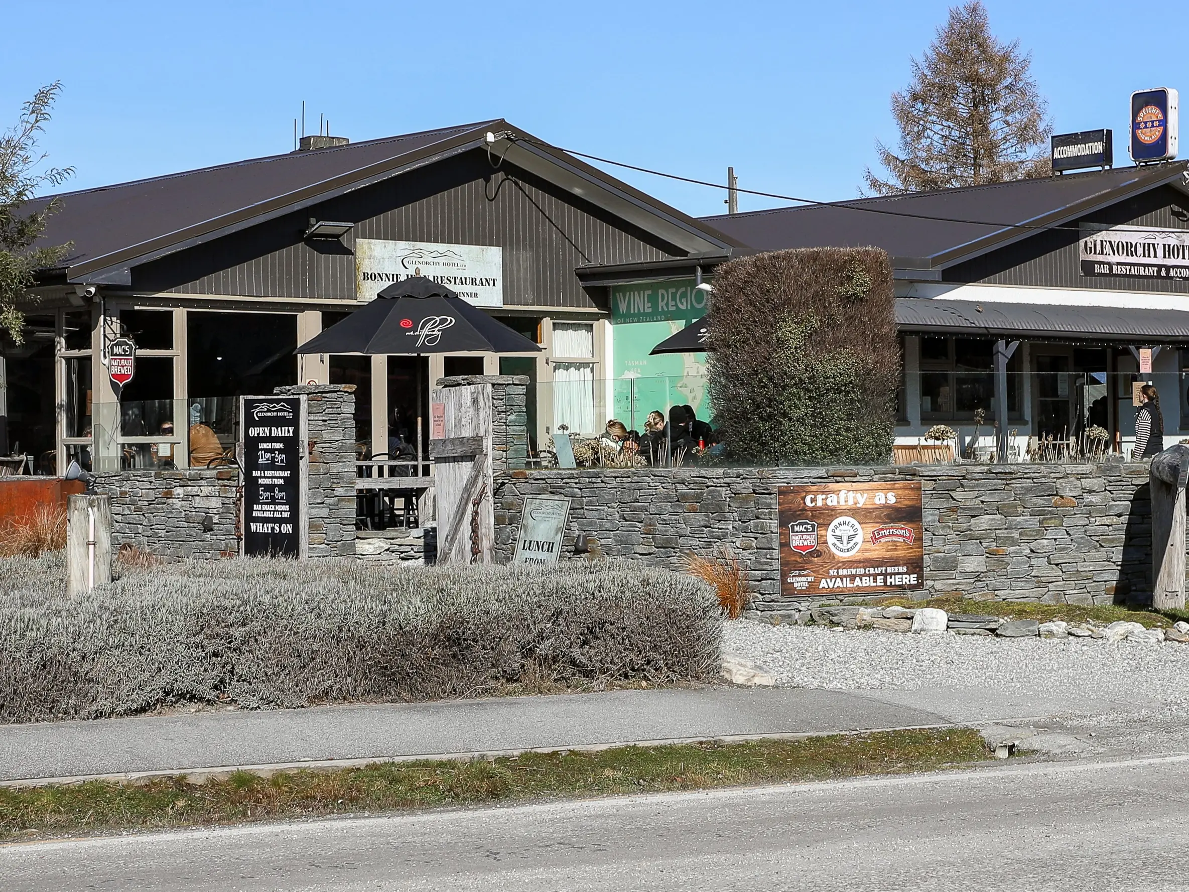 Landmark Glenorchy Hotel goes on the market