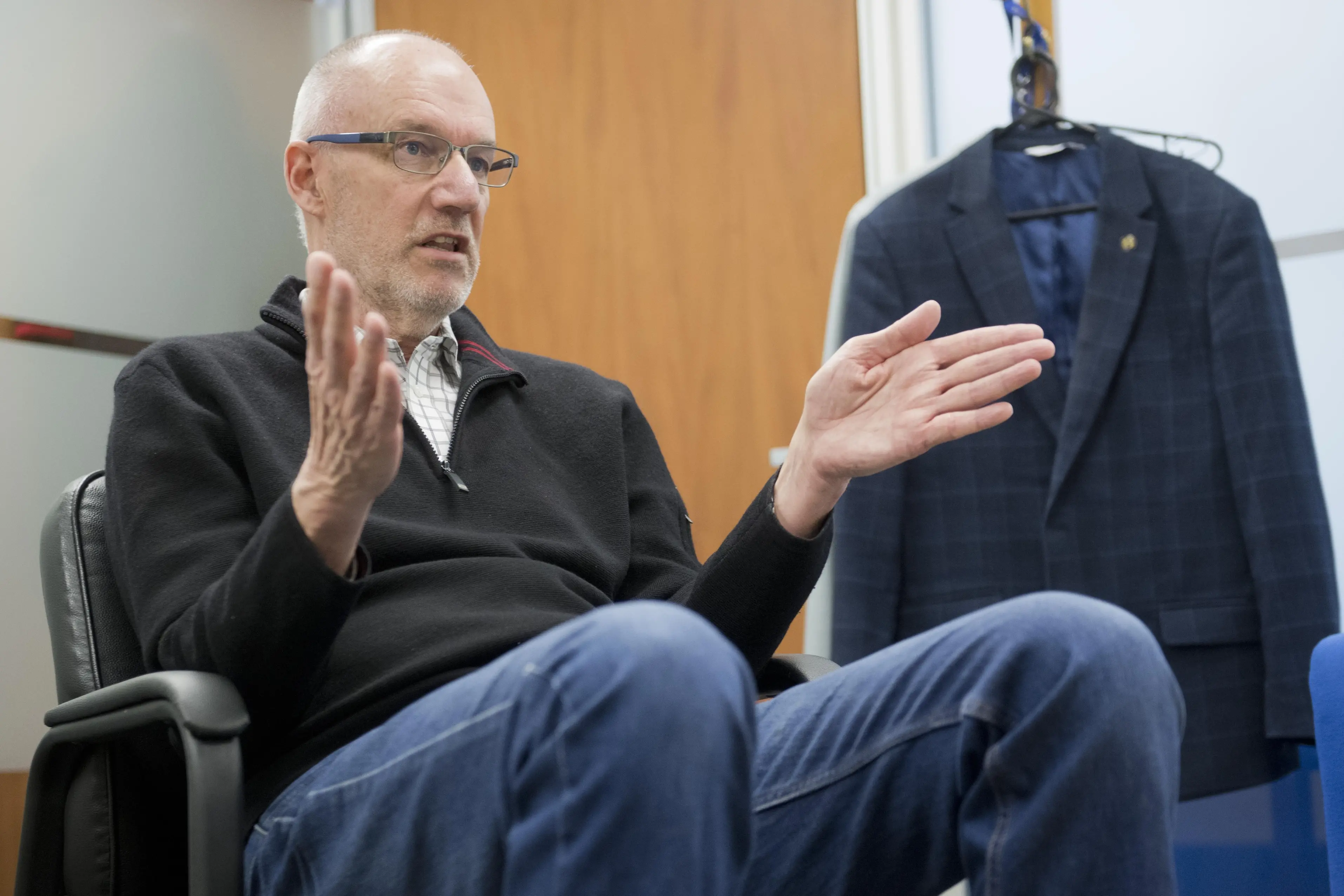 Blood and bone donor Martin Jones\\' life was saved by blood donors and now he wants to get as many University of Otago students to start their blood donation journeys. Photo: Gerard O\\'Brien