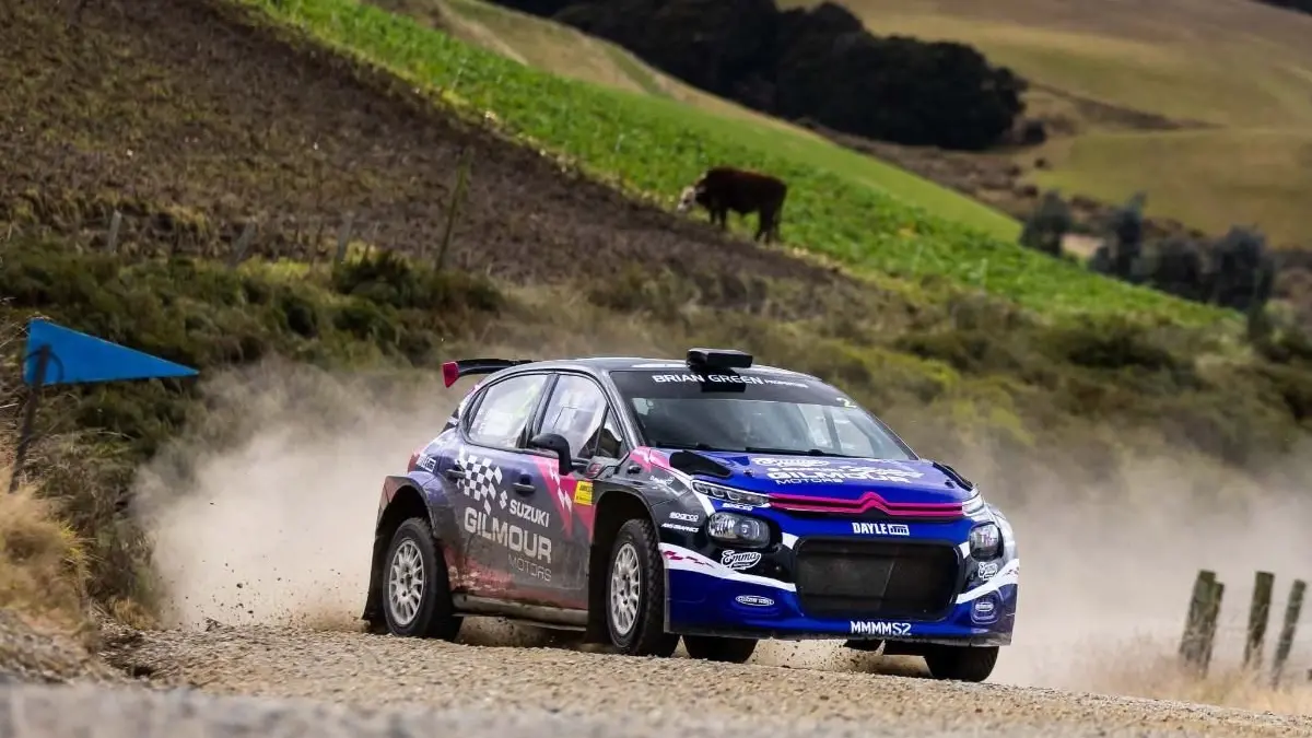 Gilmour chasing double success