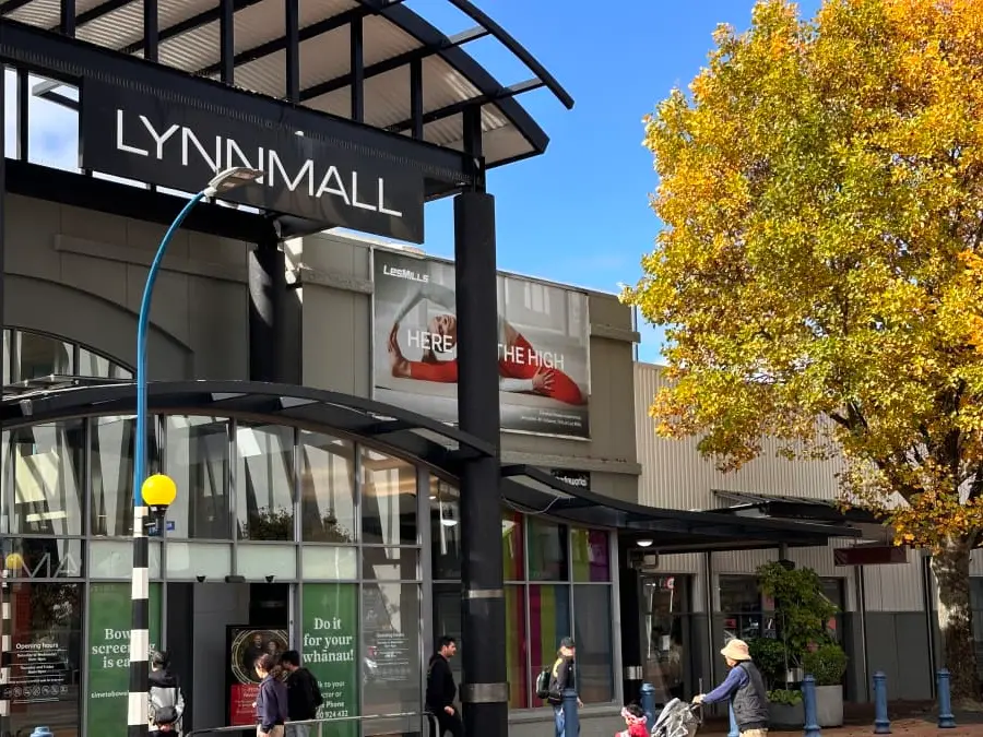 Arrest after man seriously hurt outside Auckland mall