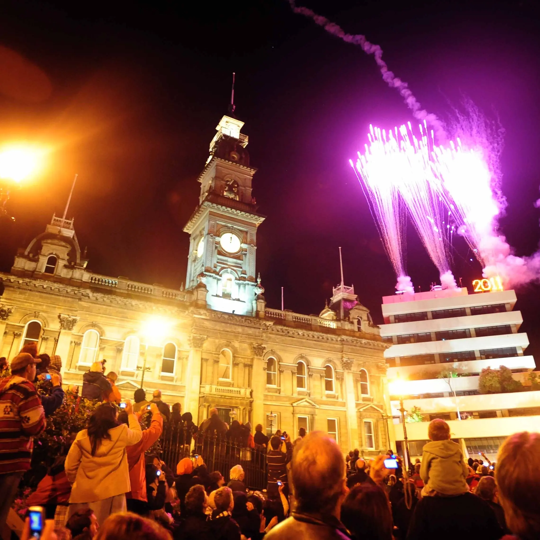 Rock Divas, Tenors, Rainbow Rosalind to end 2026 with a bang in Dunedin