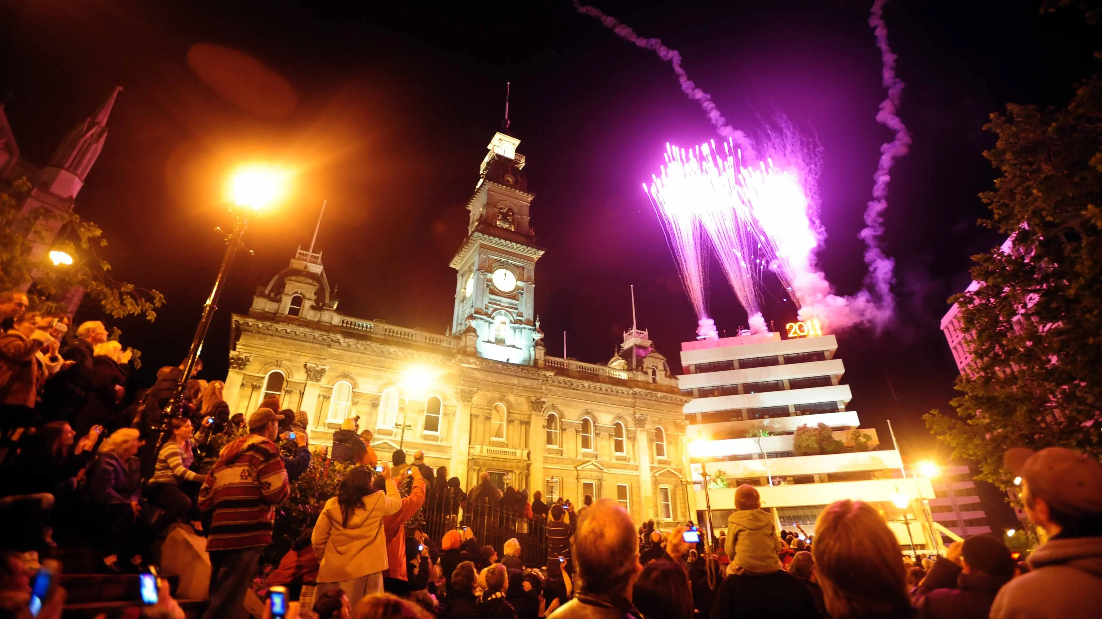 Rock Divas, Tenors, Rainbow Rosalind to end 2026 with a bang in Dunedin
