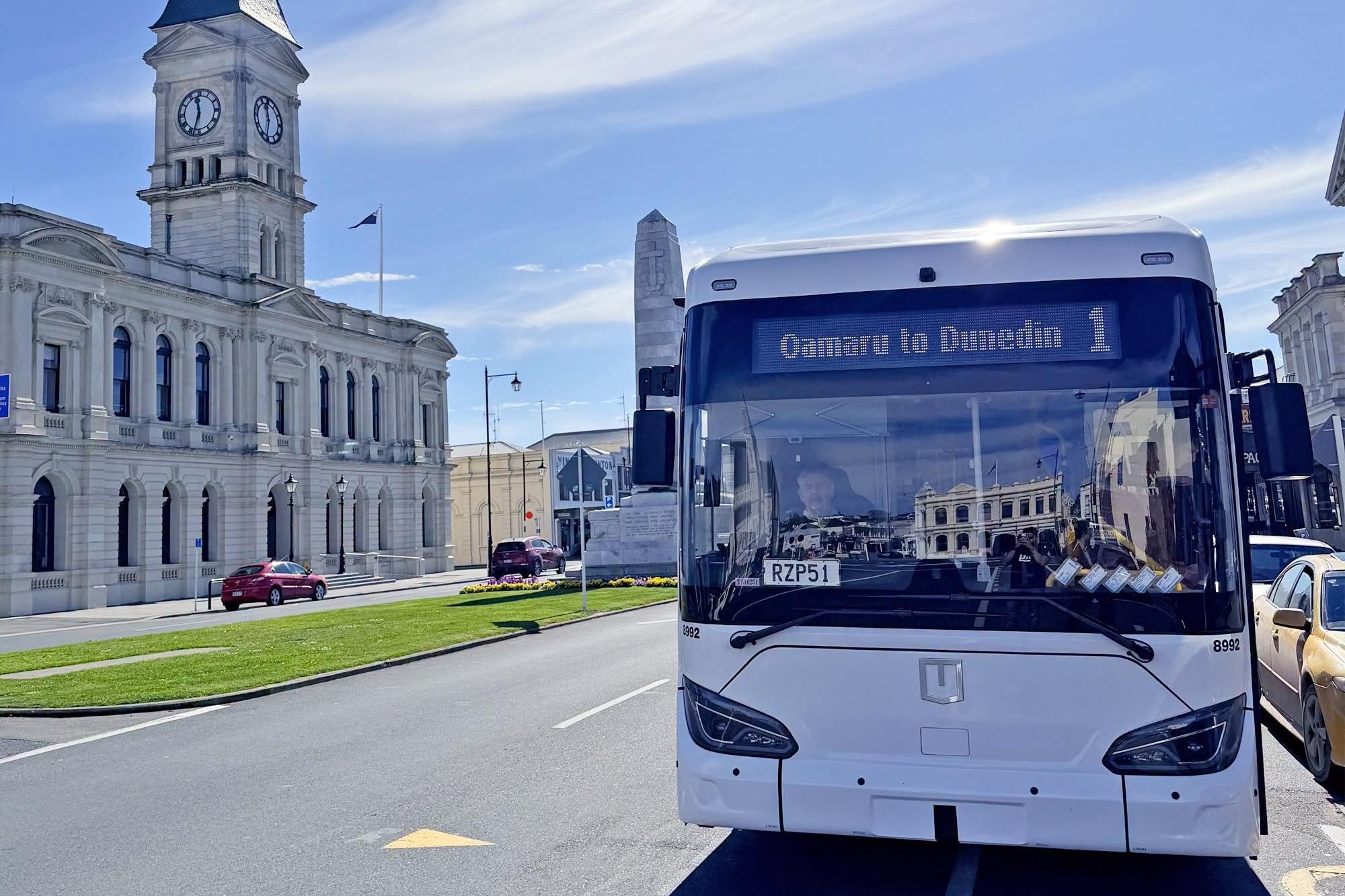Daily bus service to connect Dunedin and Oamaru