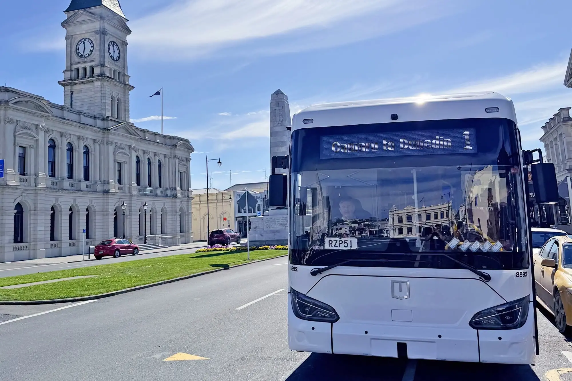 Daily bus service to connect Dunedin and Oamaru