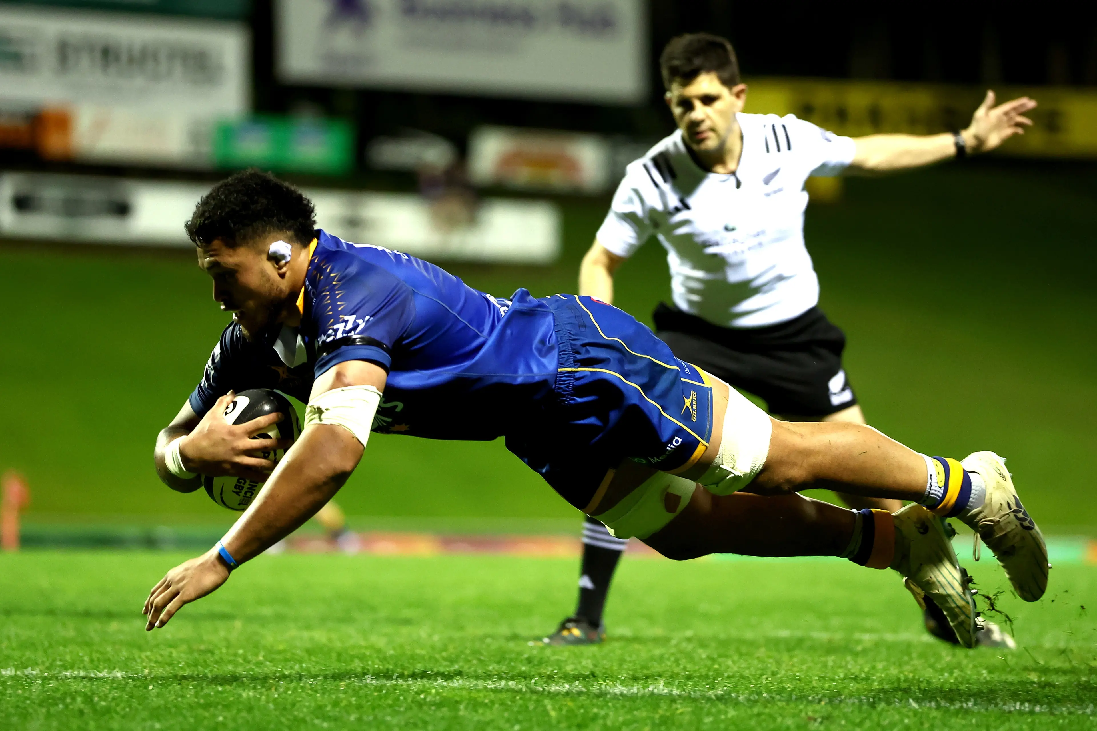 Otago captain Christian Lio-Willie scores in his 50th game to help his side beat Counties-Manukau in Pukekohe on Thursday night. Photo: Getty Images