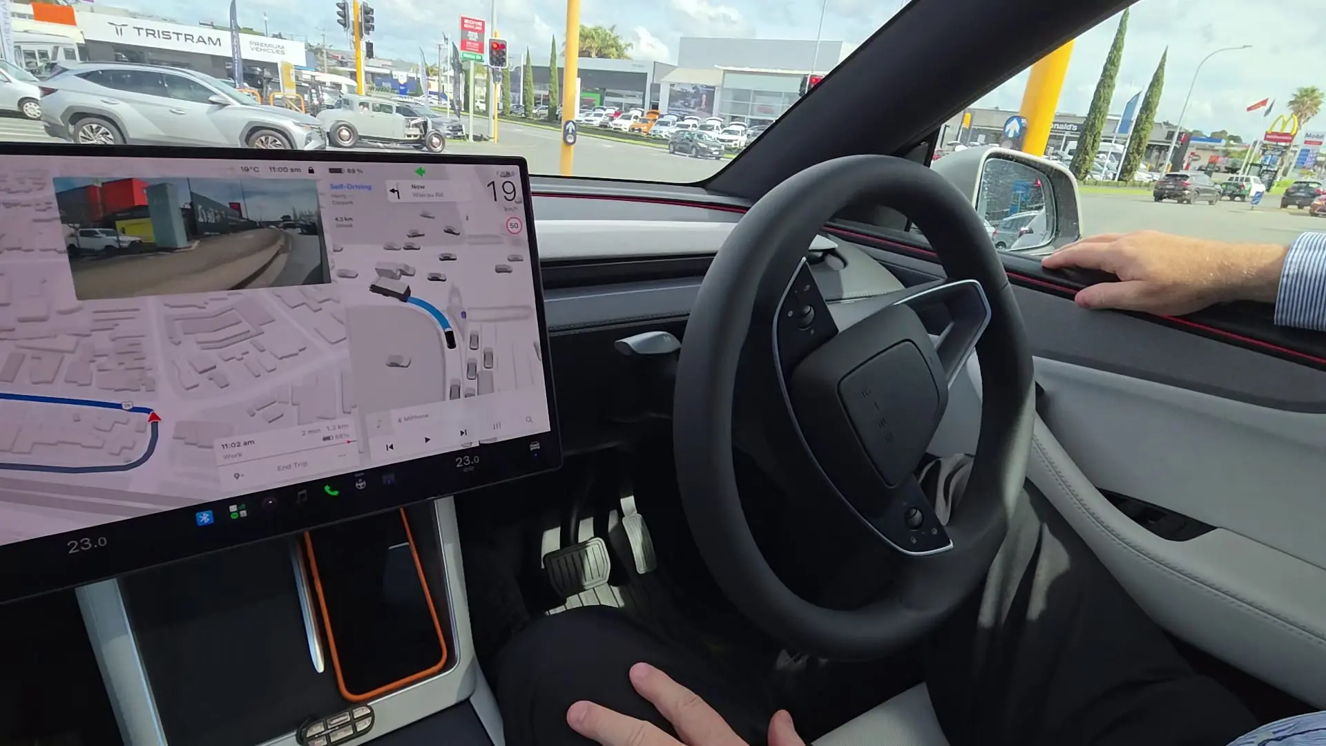 More Kiwis happy to take hands off the wheel