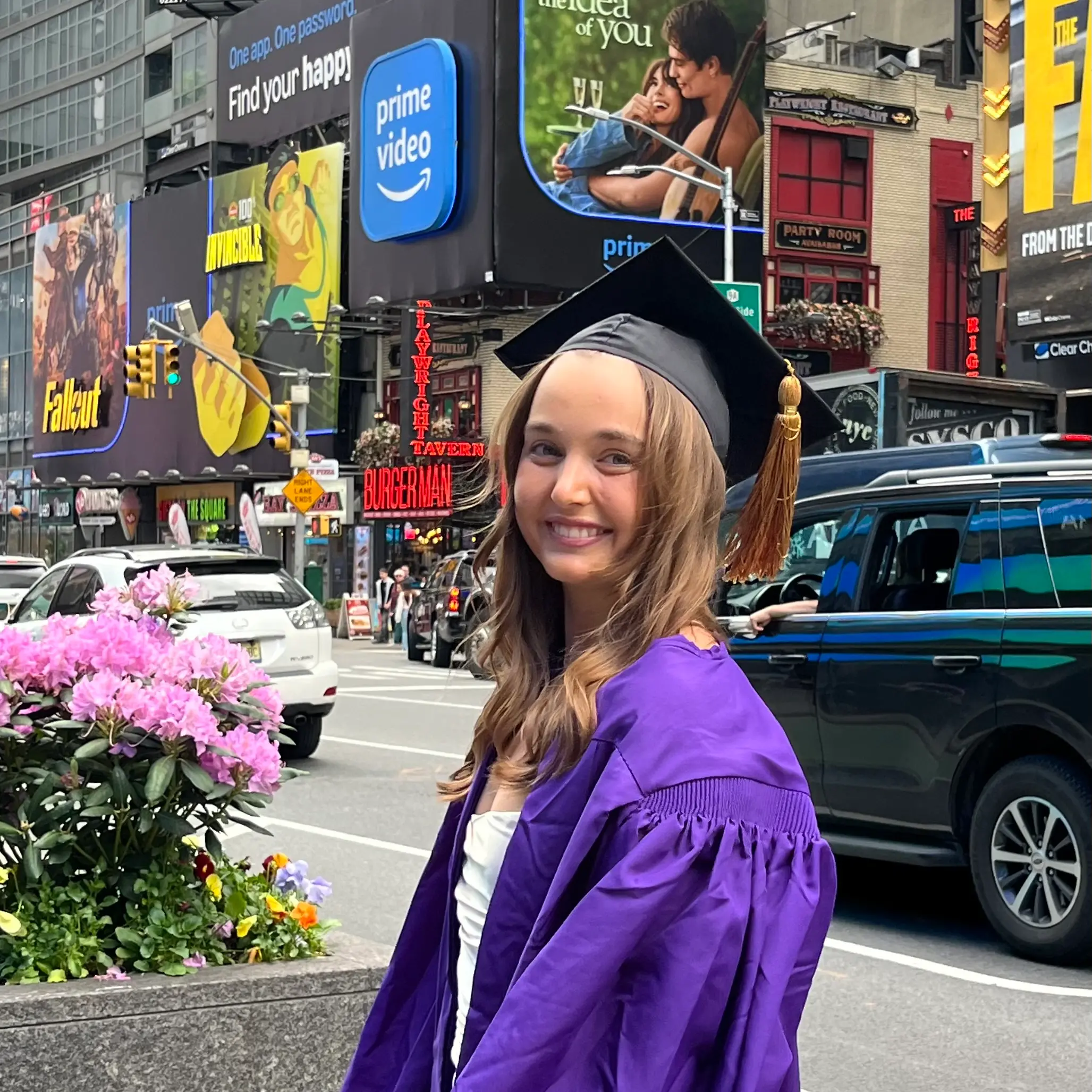New York acting school graduate returns home with one-woman show