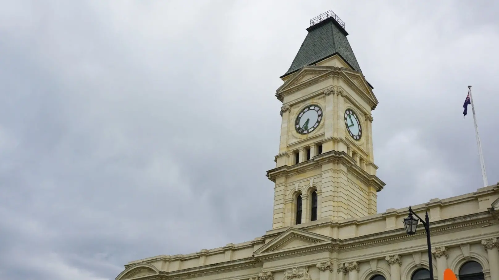 Two candidates in Oamaru by-election