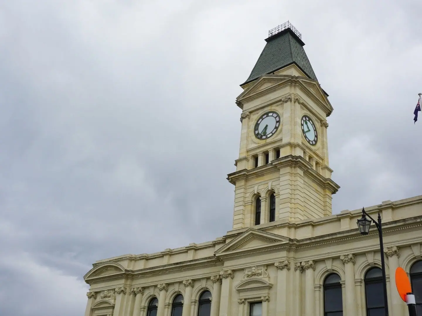 Two candidates in Oamaru by-election