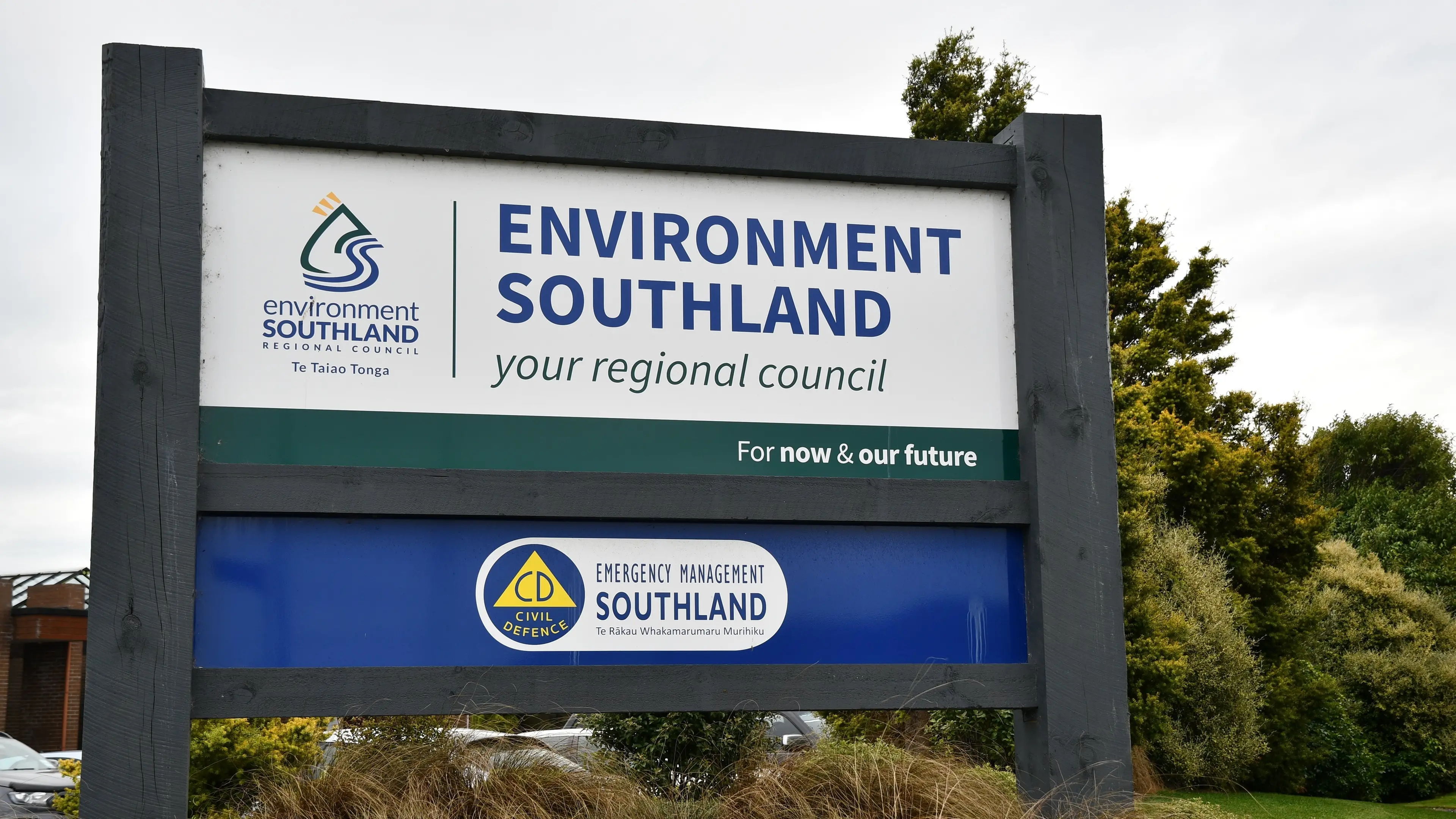 Disgruntled Southland slink skin operator trespassed by council