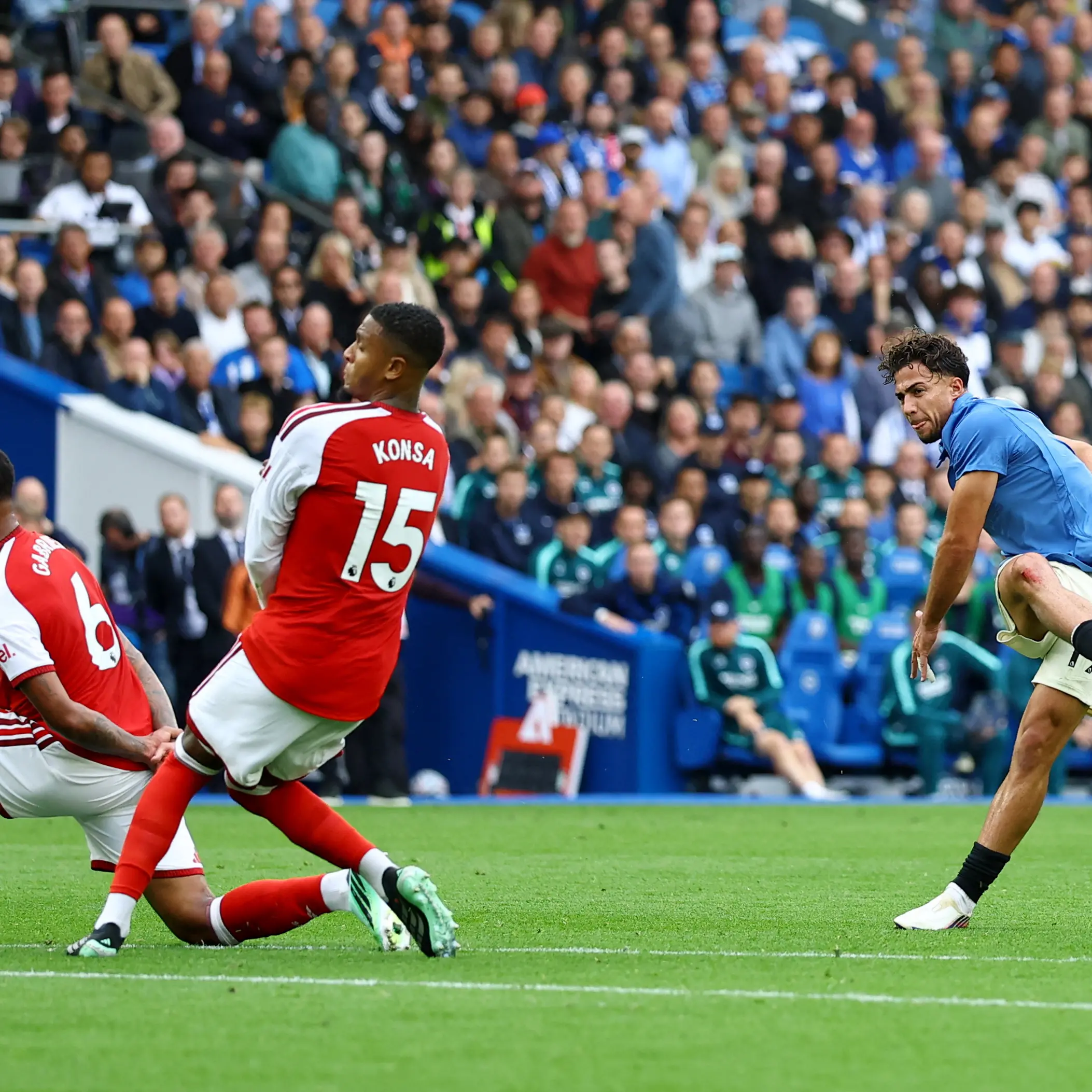 Arsenal crash to defeat at Brighton, Tottenham gloom deepens