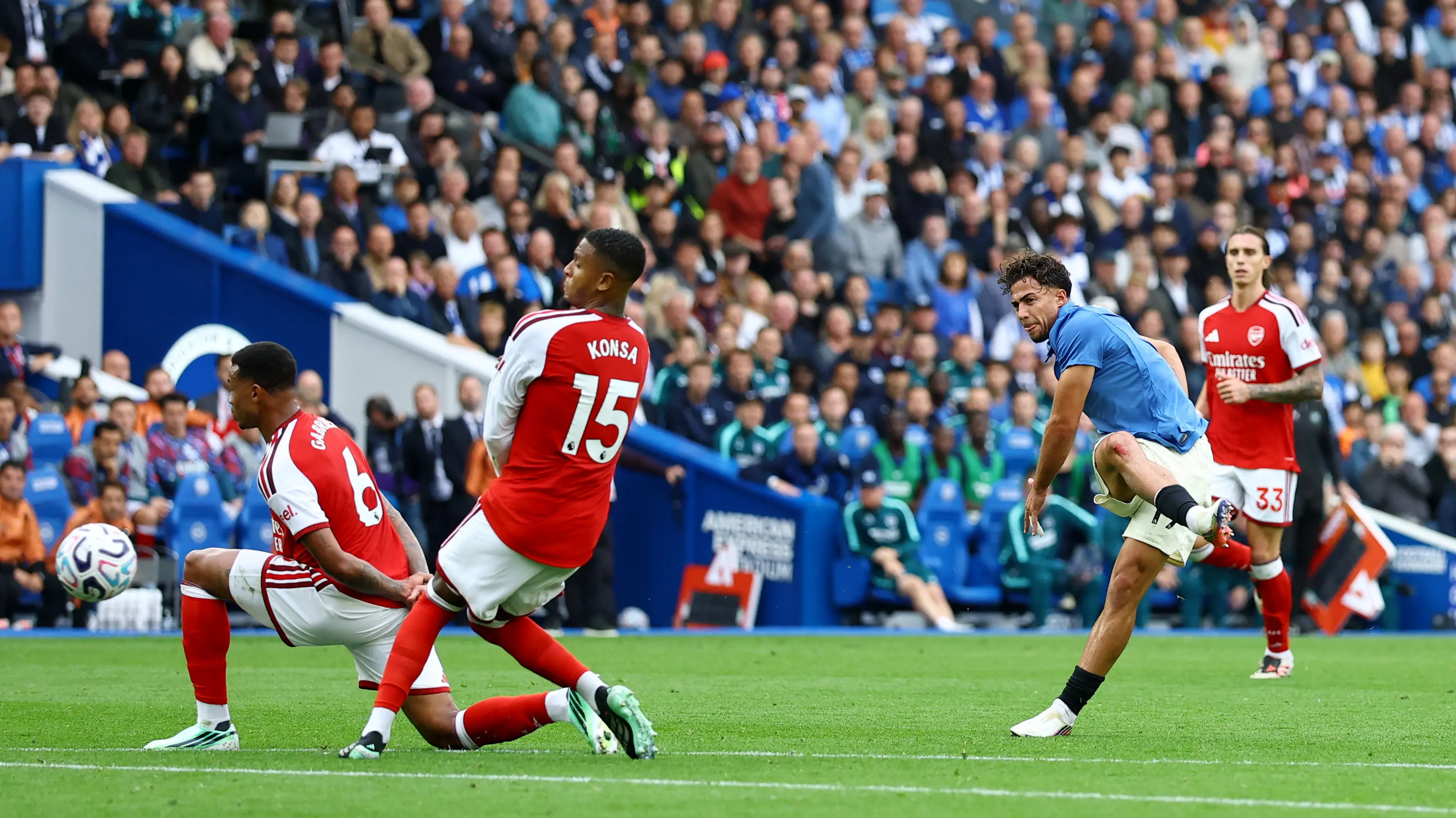 Arsenal crash to defeat at Brighton, Tottenham gloom deepens
