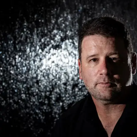 Detective turned private investigator slapped with final misconduct warning over false persona