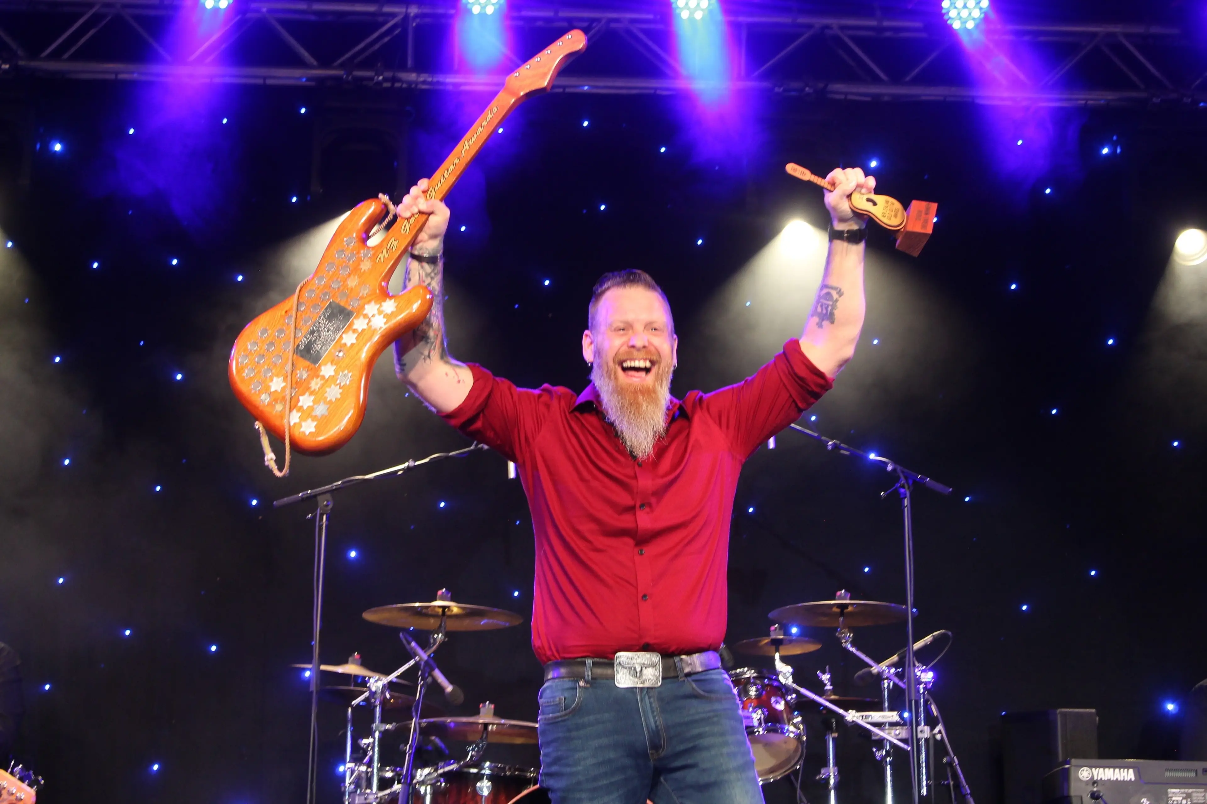 Simon Thompson of Invercargill was the winner of this year\\'s Gold Guitar award, the showcase event of the Tussock Country Music Festival.