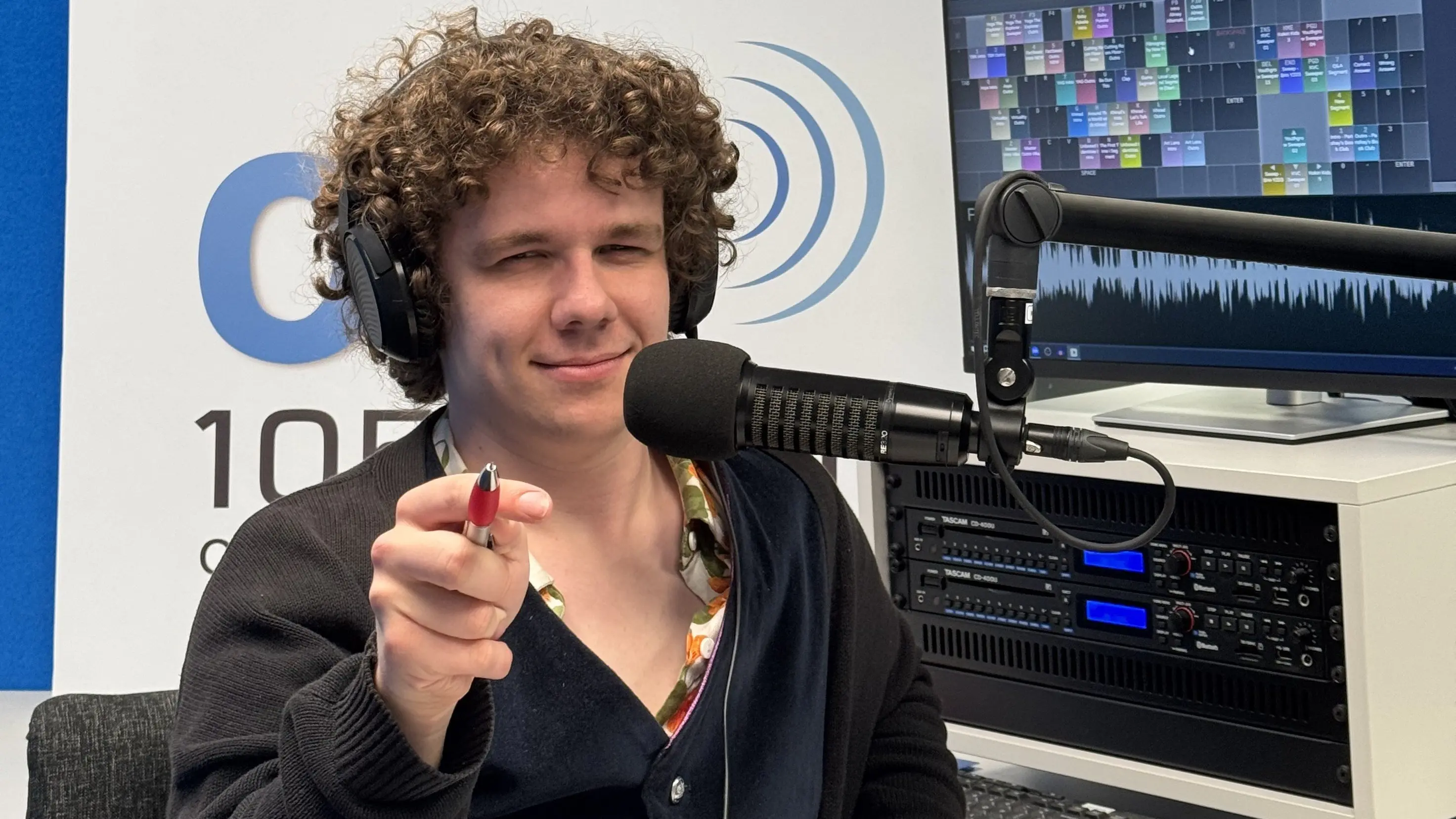 Authentic alternative for interview host