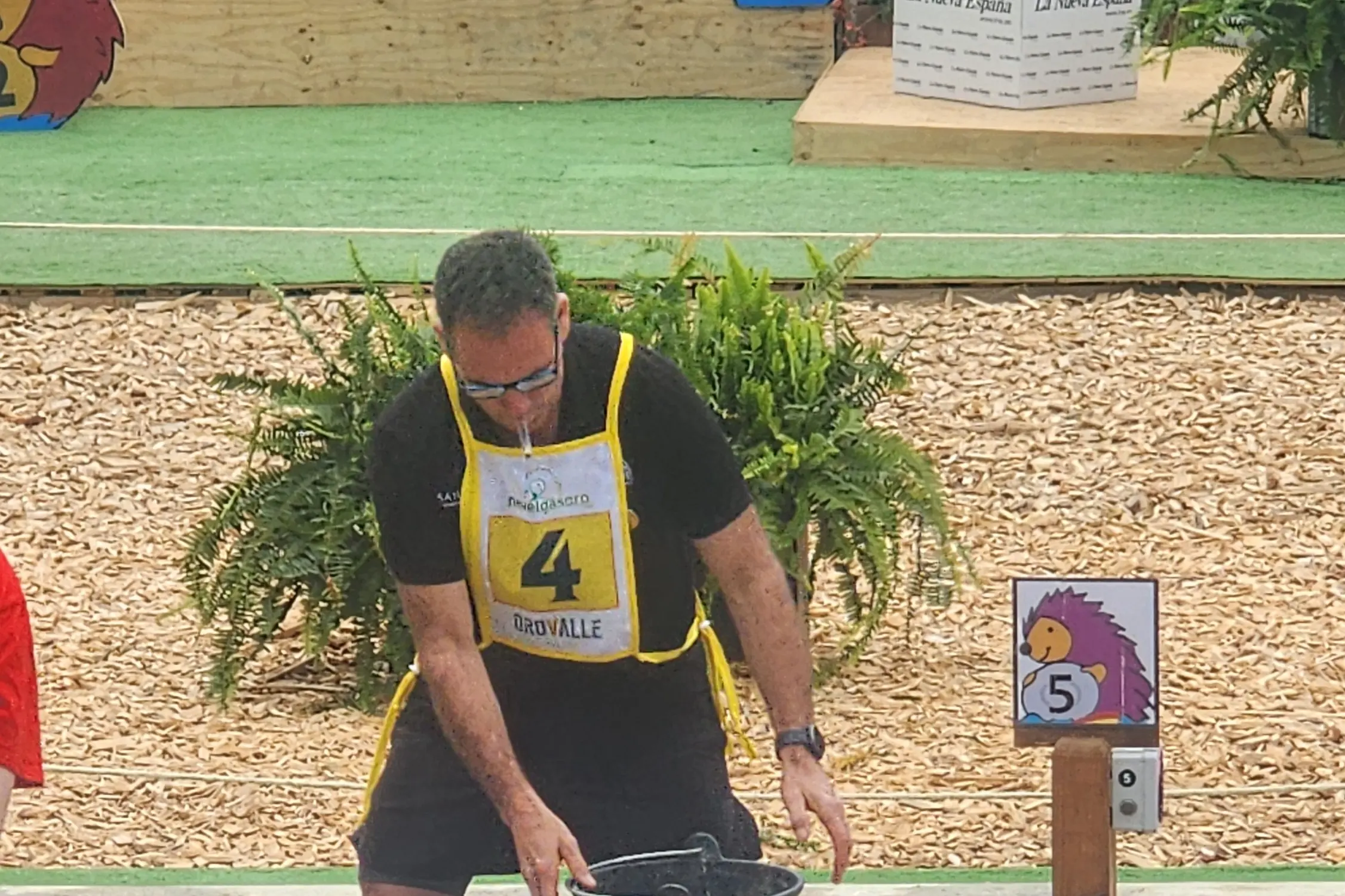 Event manager Terry Davis in action at the 2025 World Gold Panning Championships in Spain. Photo: Supplied