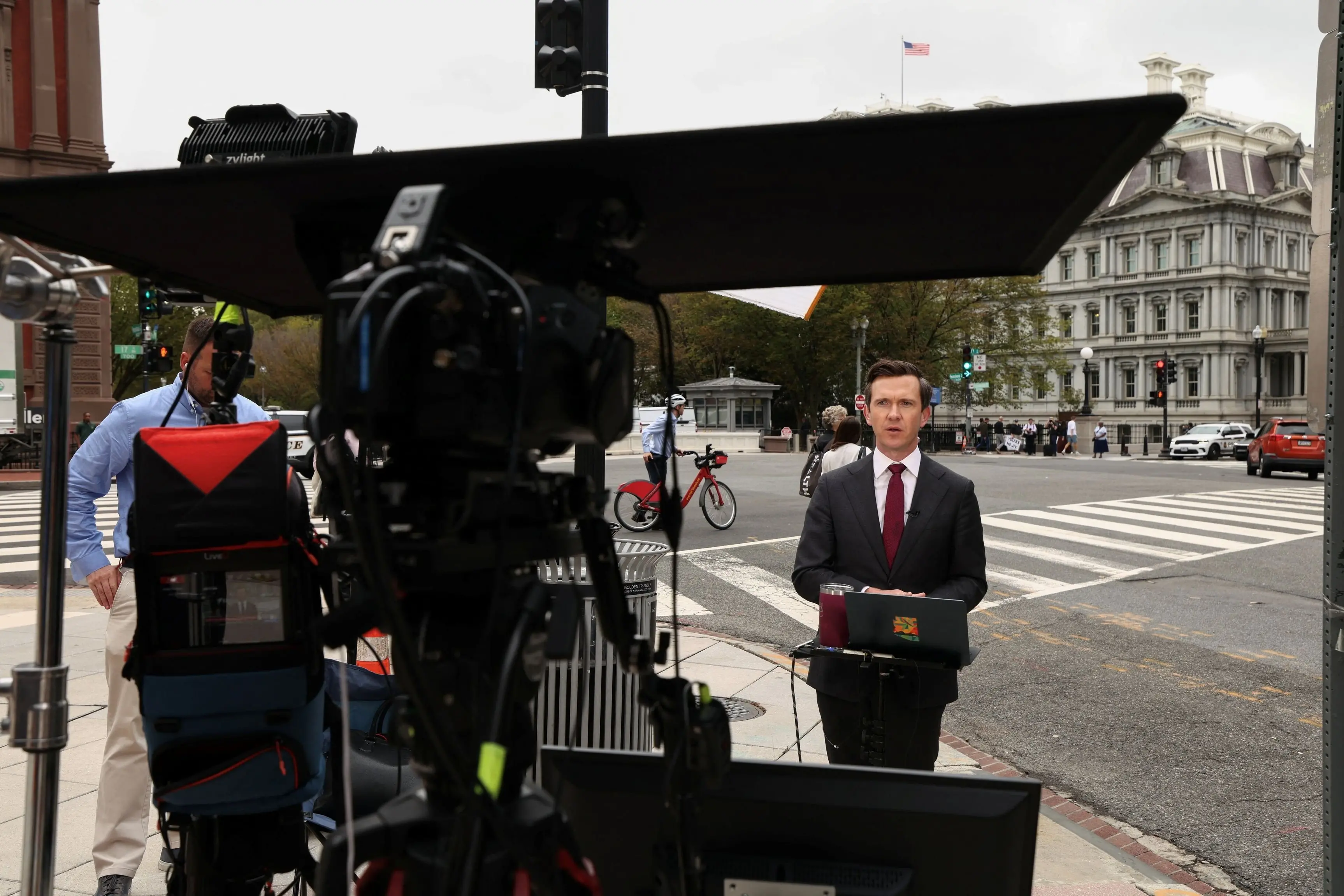 MS NOW White House correspondent Vaughn Hillyard reports from a street corner just outside the White House. Photo: Reuters