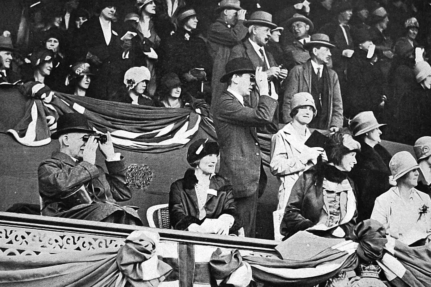 Dunedin Jockey Club\\u2019s spring meeting at Wingatui: Governor-General Sir Charles Fergusson, Lady Alice Fergusson and official party in the vice-regal box at the meeting. Photo: <i>Otago Witness</i>, issue 3789, October 26, 1926, page 40
