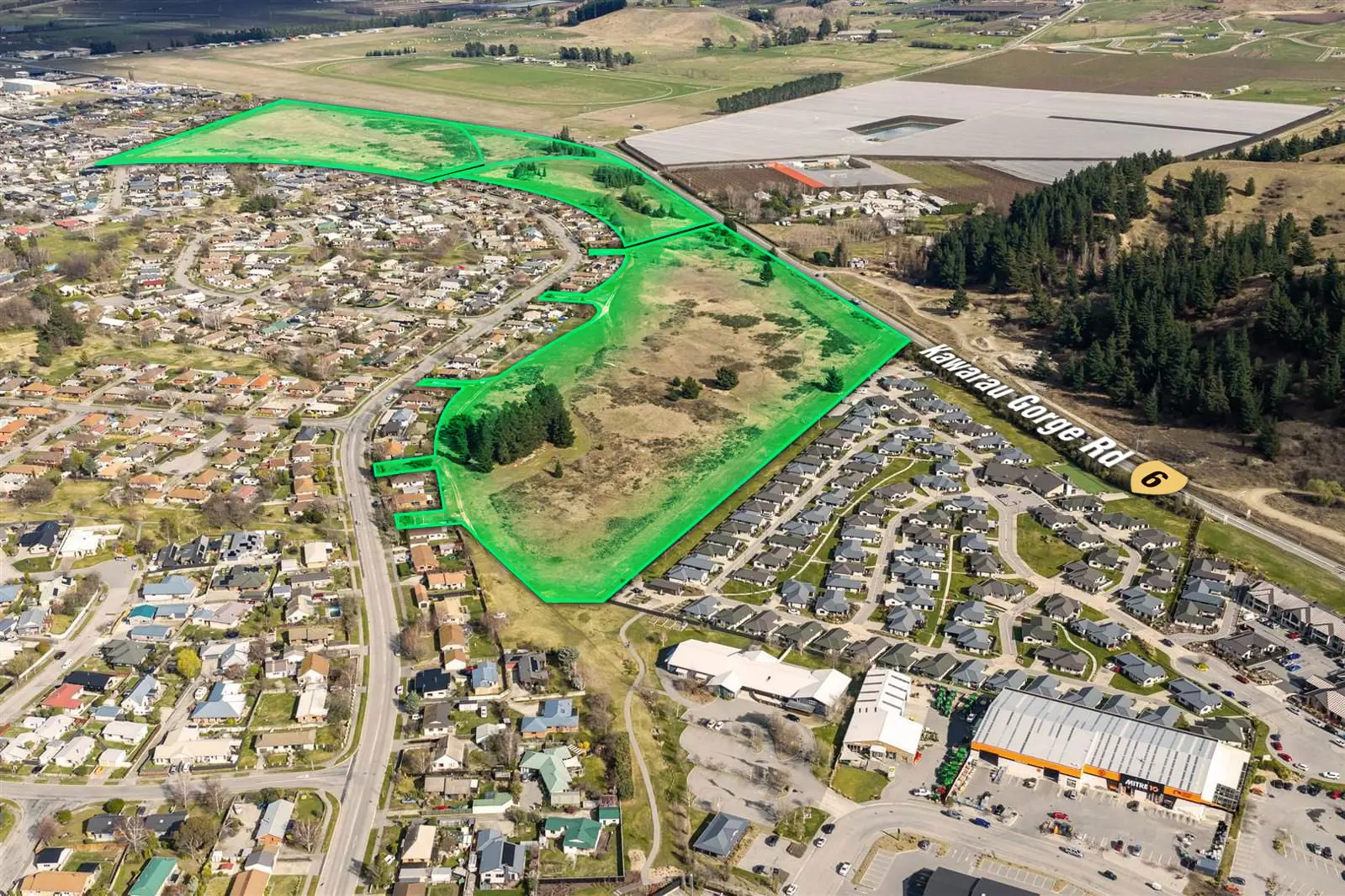 The 28.8ha \"Goldfields\" site, in Cromwell, was listed for sale this week. Photo: CBRE/ODT