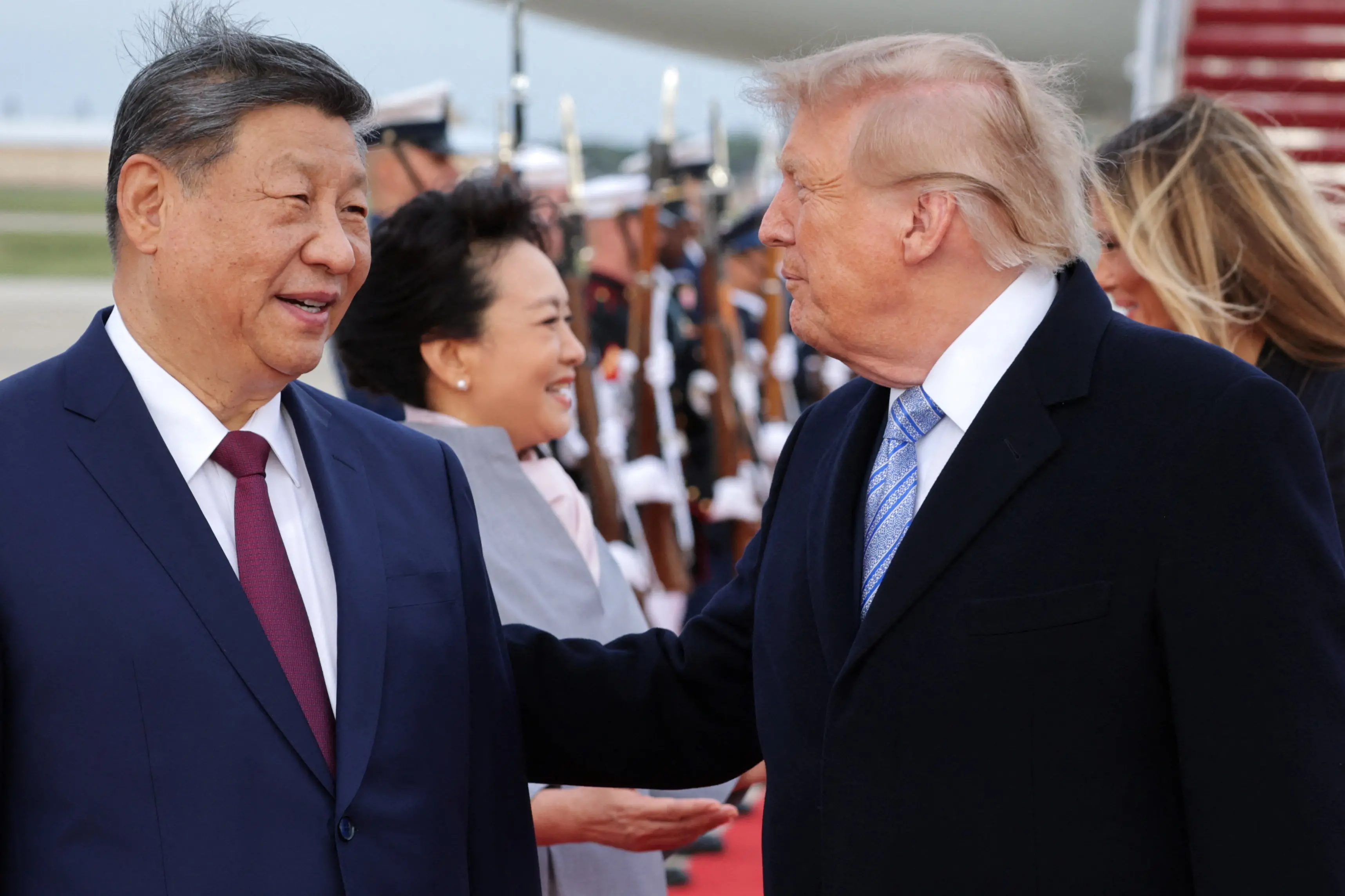 US President Donald Trump welcomes Chinese President Xi Jinping. Photo: Reuters