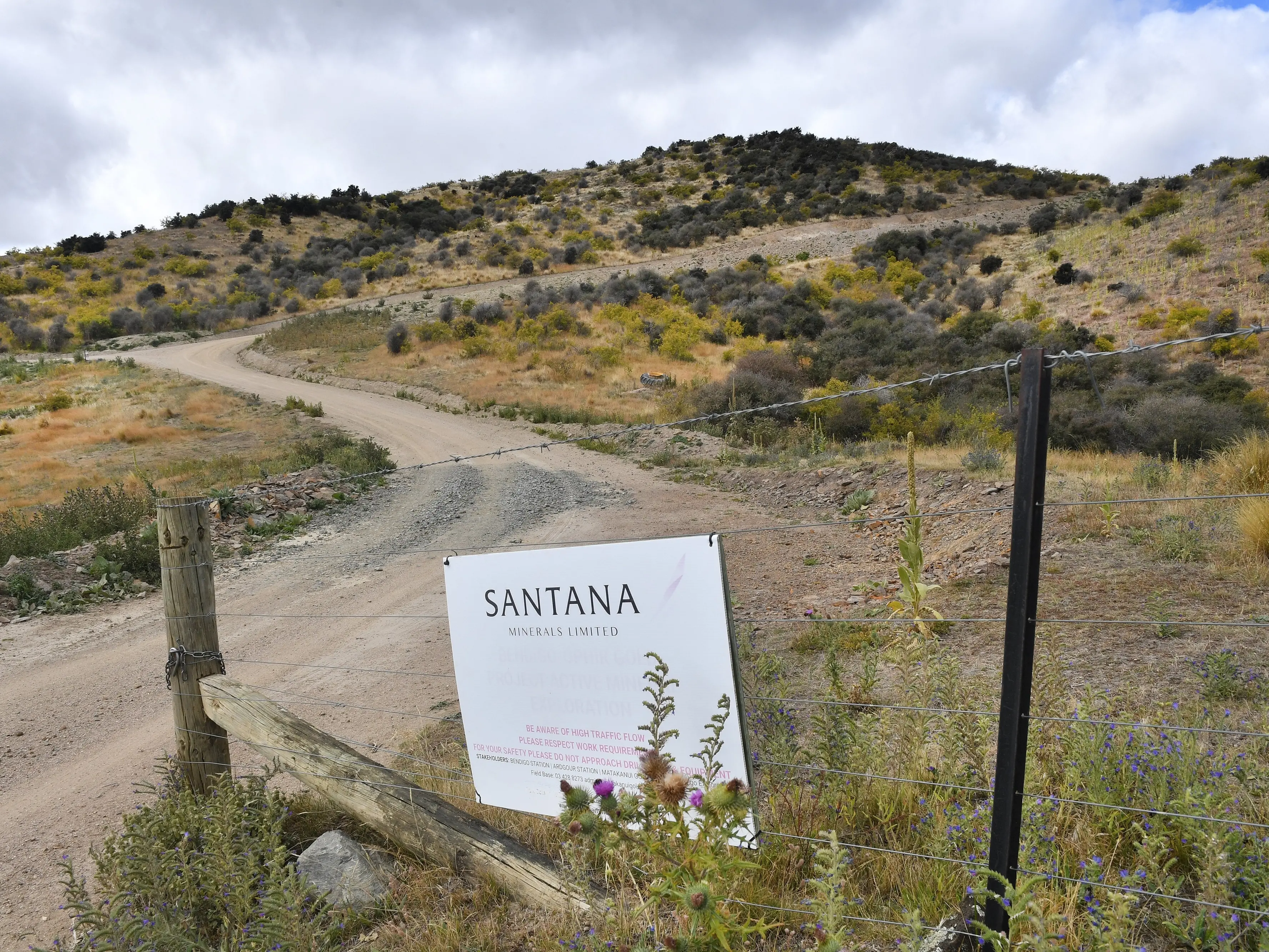 To dig or not to dig: Inside the key Santana mine arguments