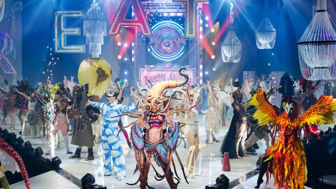 WOW show cancelled after crew member dies