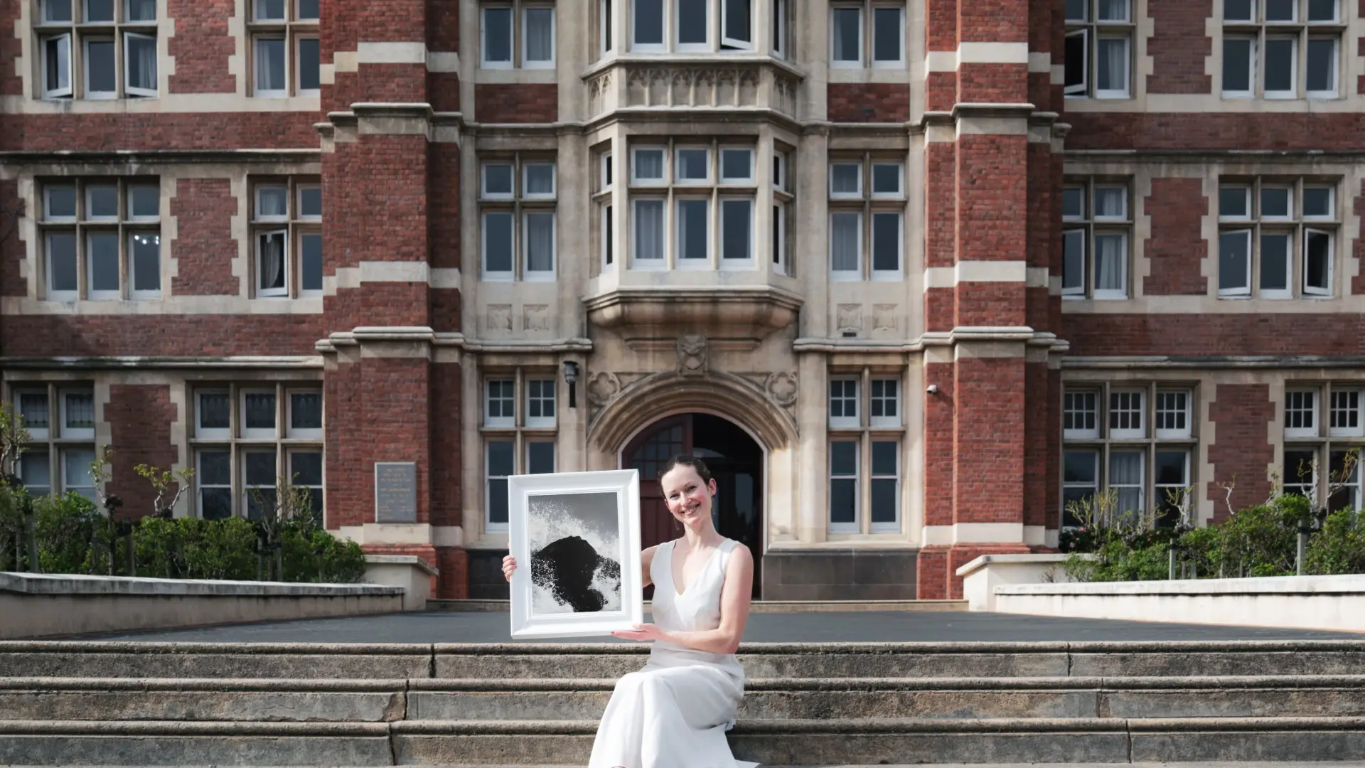 Knox College’s artist in residence to host exhibition