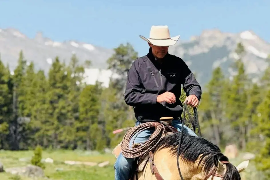 Steve Houston . . . Working a horse. Photo: Supplied