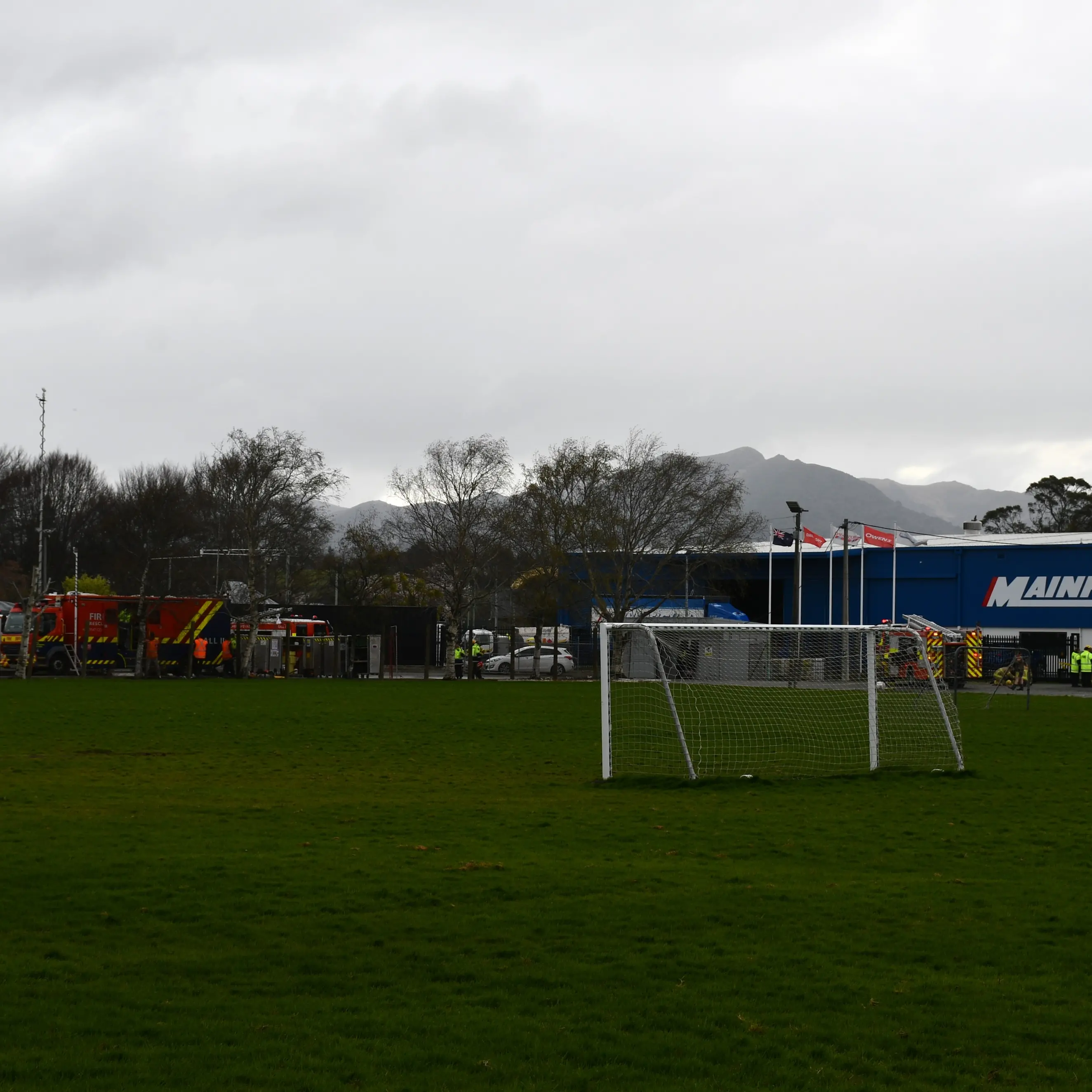 ‘Keep your doors and windows closed’: Fenz responding to 1000 litre chemical spill in Gore