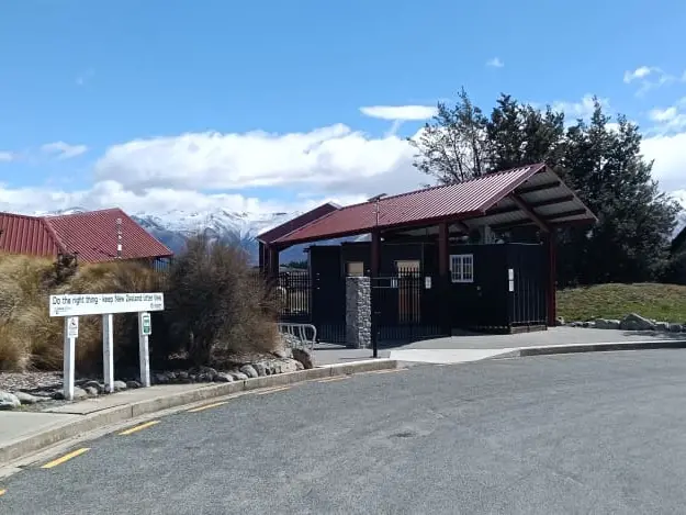 Tourists pooping behind toilet block to avoid user-pays loos