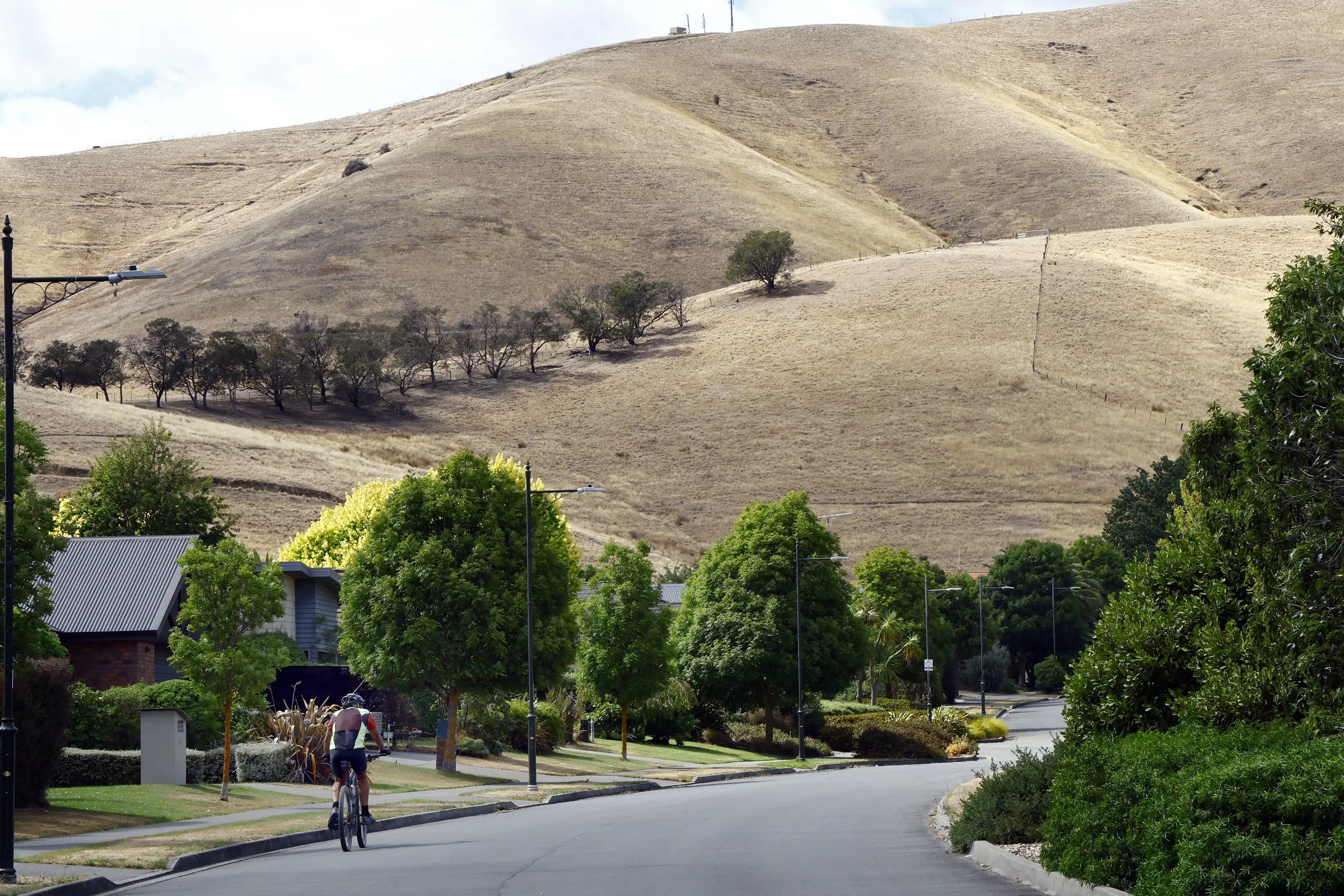 Marlburians are being advised to prepare for a \\u201Cstrong El Ni\\u00F1o summer\\u201D by having an evacuation plan and grab bags ready to go in case of a fire. Photo: LDR/File