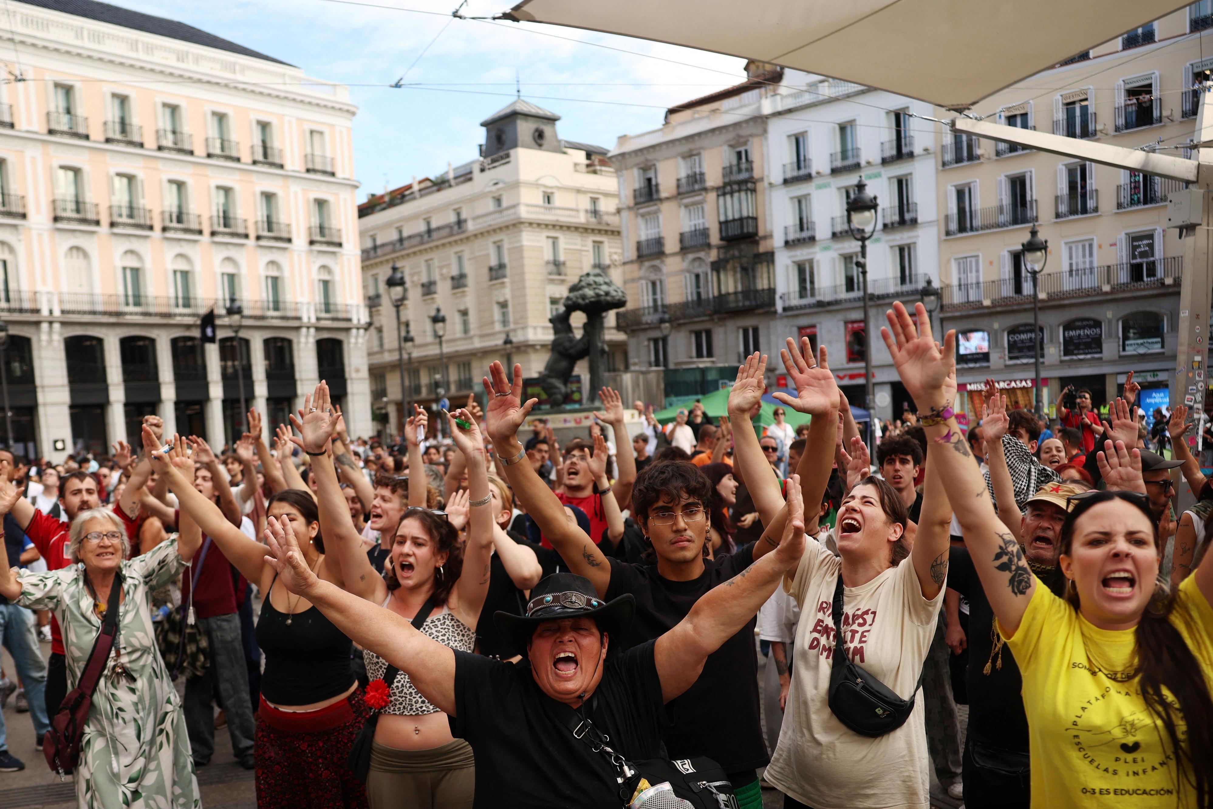 Spain Moves to Ban Evictions Until 2030 After an 87-Year-Old Was Carried Out of Her Home
