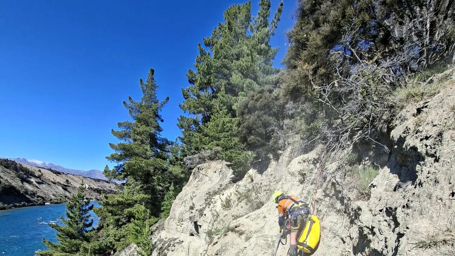 Popular Wānaka walking track back in action after rockfall