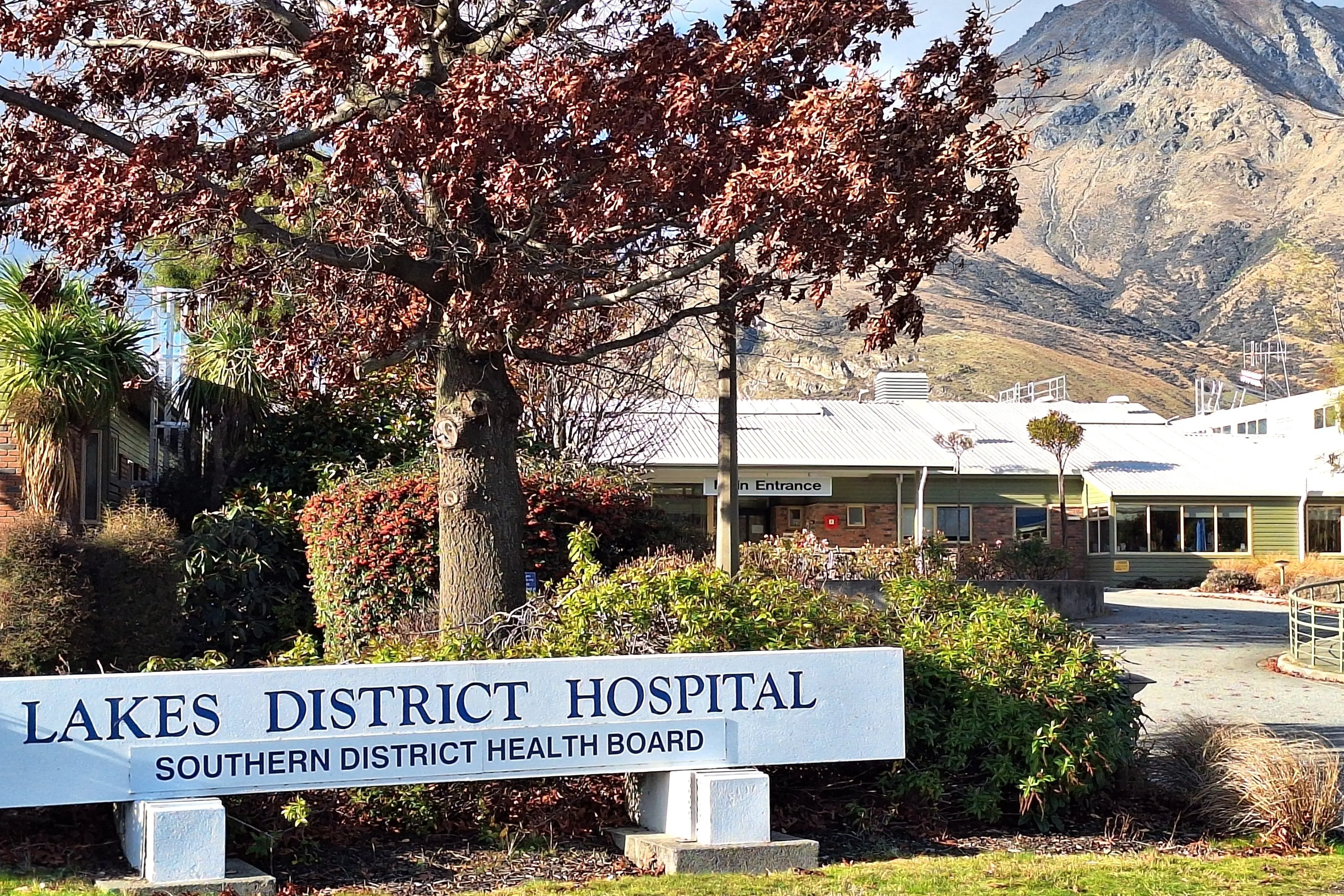 \\'Working to strengthen maternity services\\': Health NZ says it\\'s actively engaging with Queenstown midwives to understand and address issues at Lakes District Hospital\\'s primary birthing unit. Photo: Archive