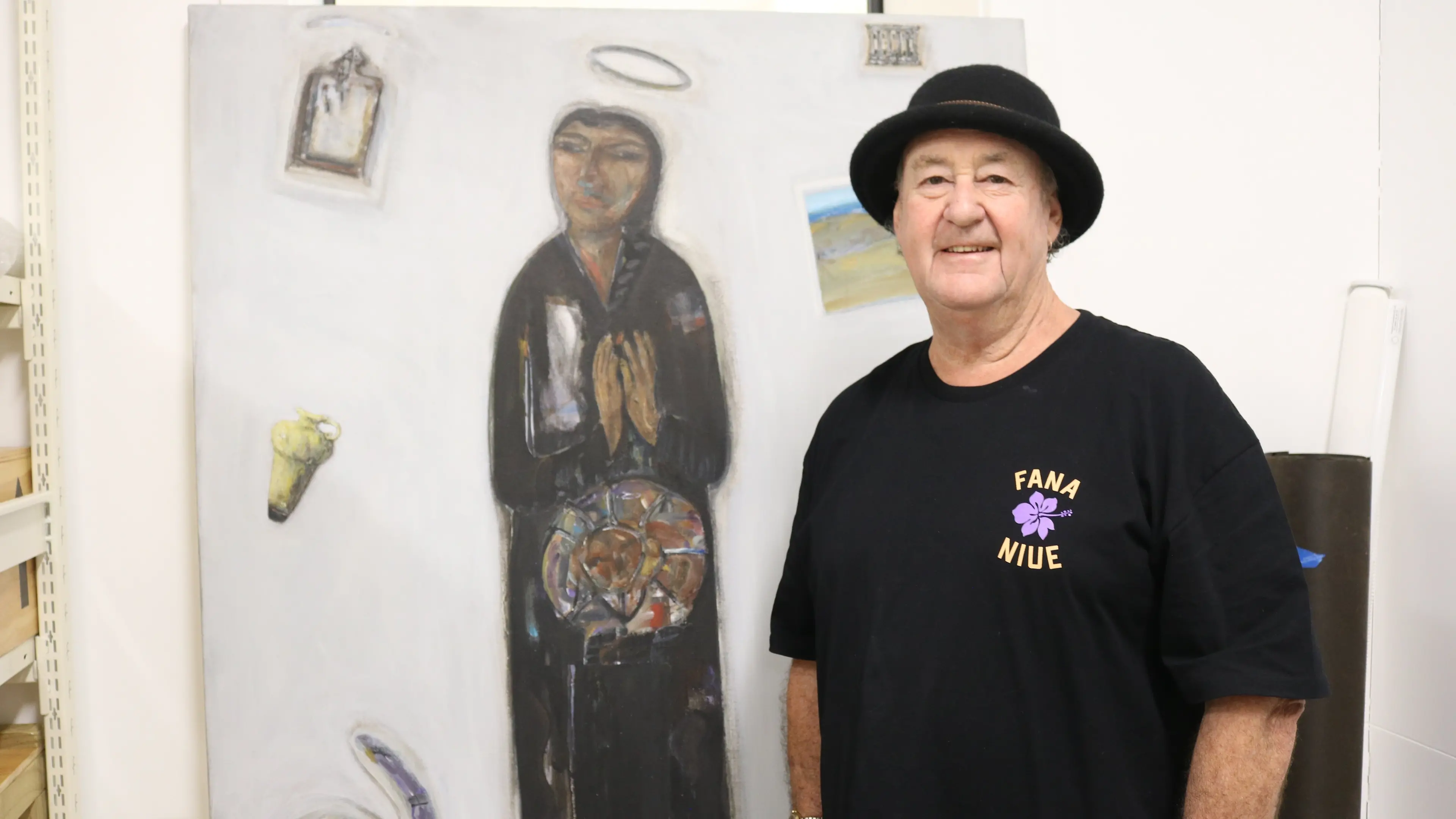 Exhibition focuses on feminine form as source of empowerment