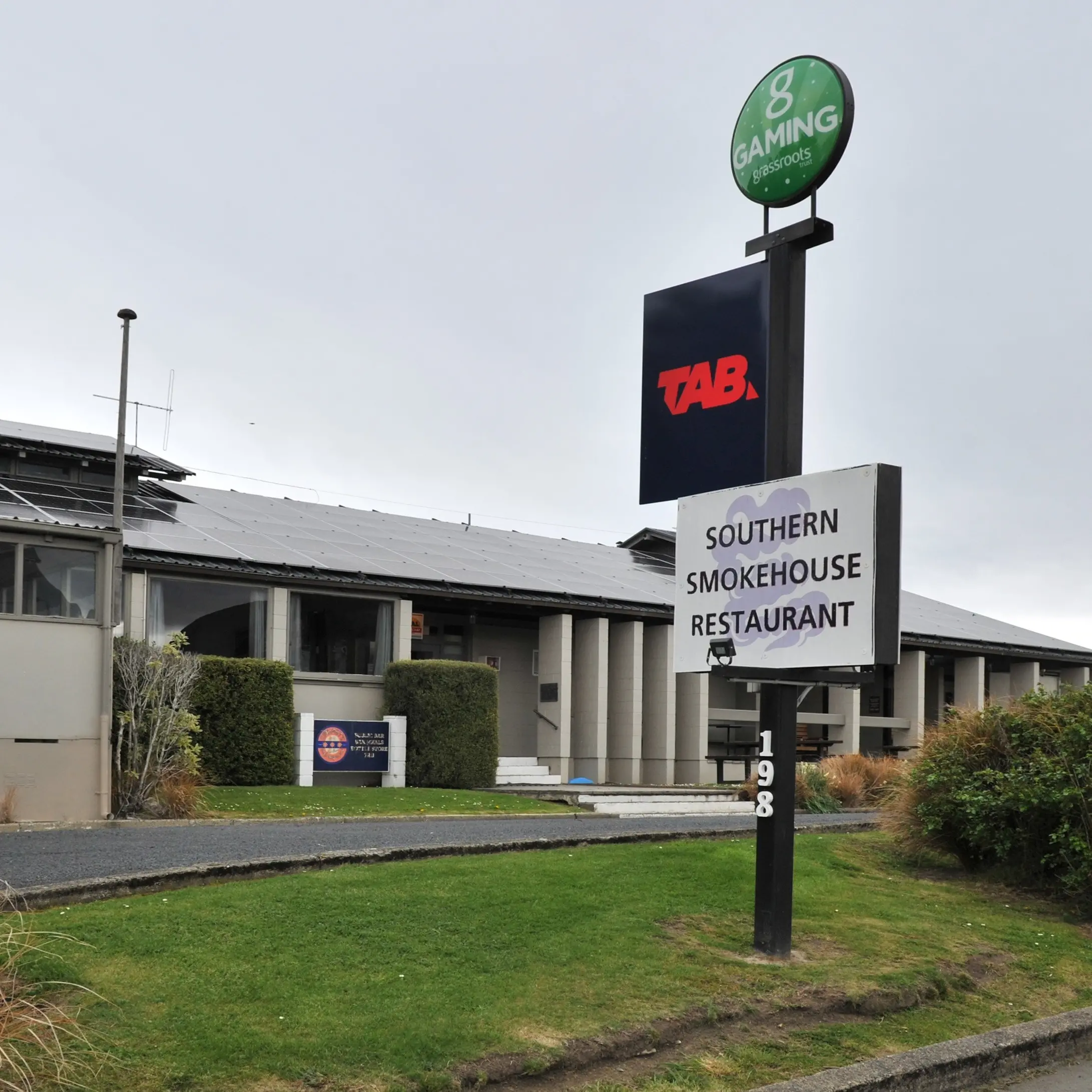 ‘We have nowhere else to go’: Taxman blamed as small Otago town loses only pub