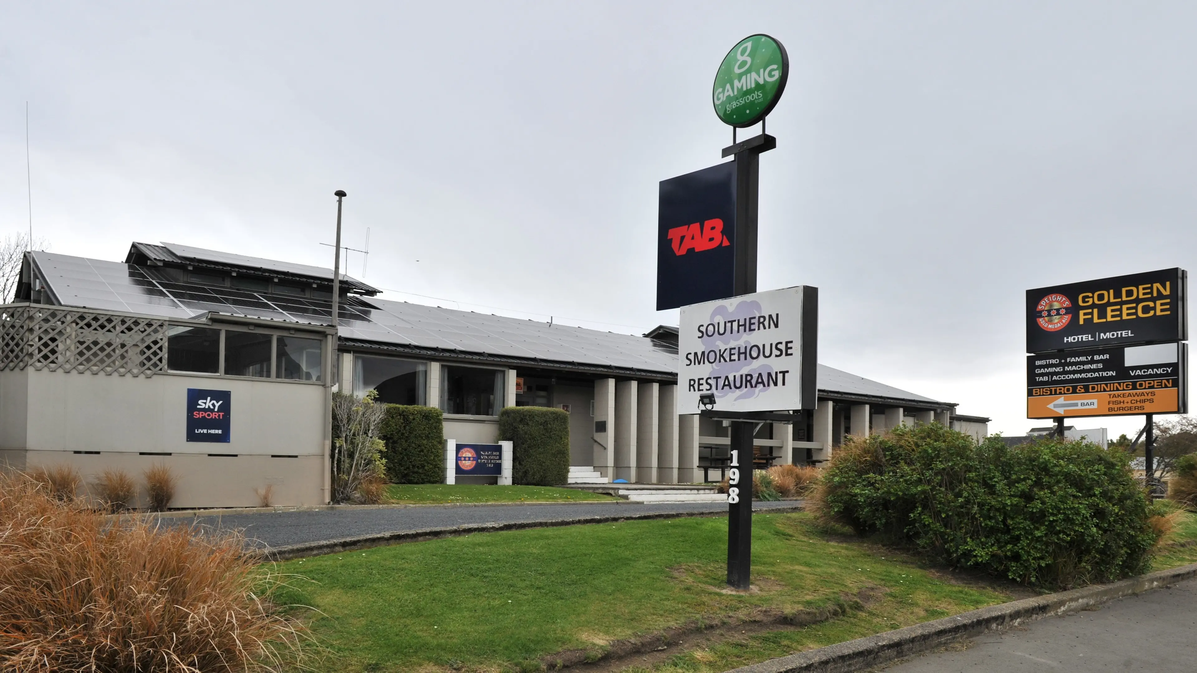 ‘We have nowhere else to go’: Taxman blamed as small Otago town loses only pub