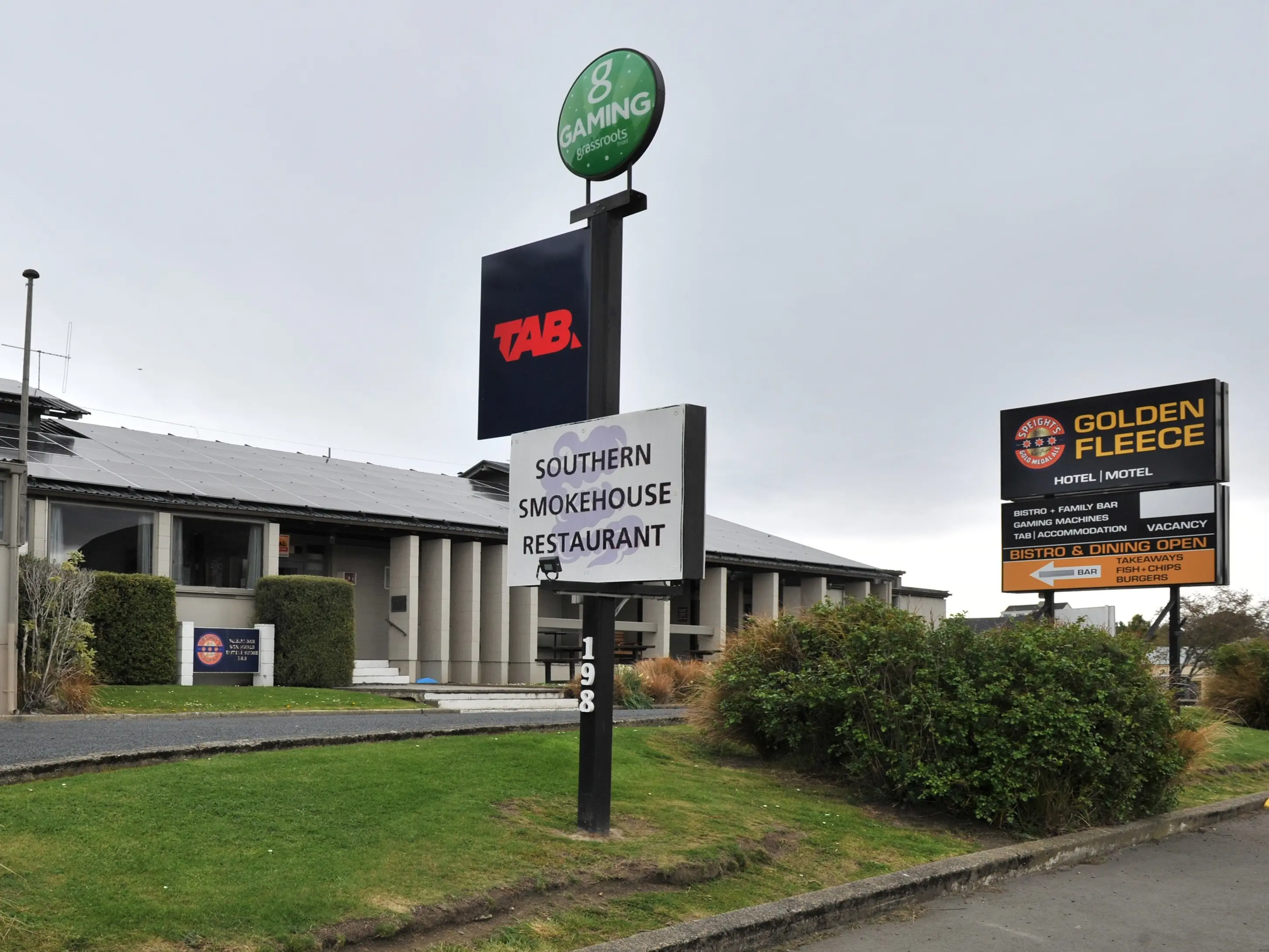 ‘We have nowhere else to go’: Taxman blamed as small Otago town loses only pub