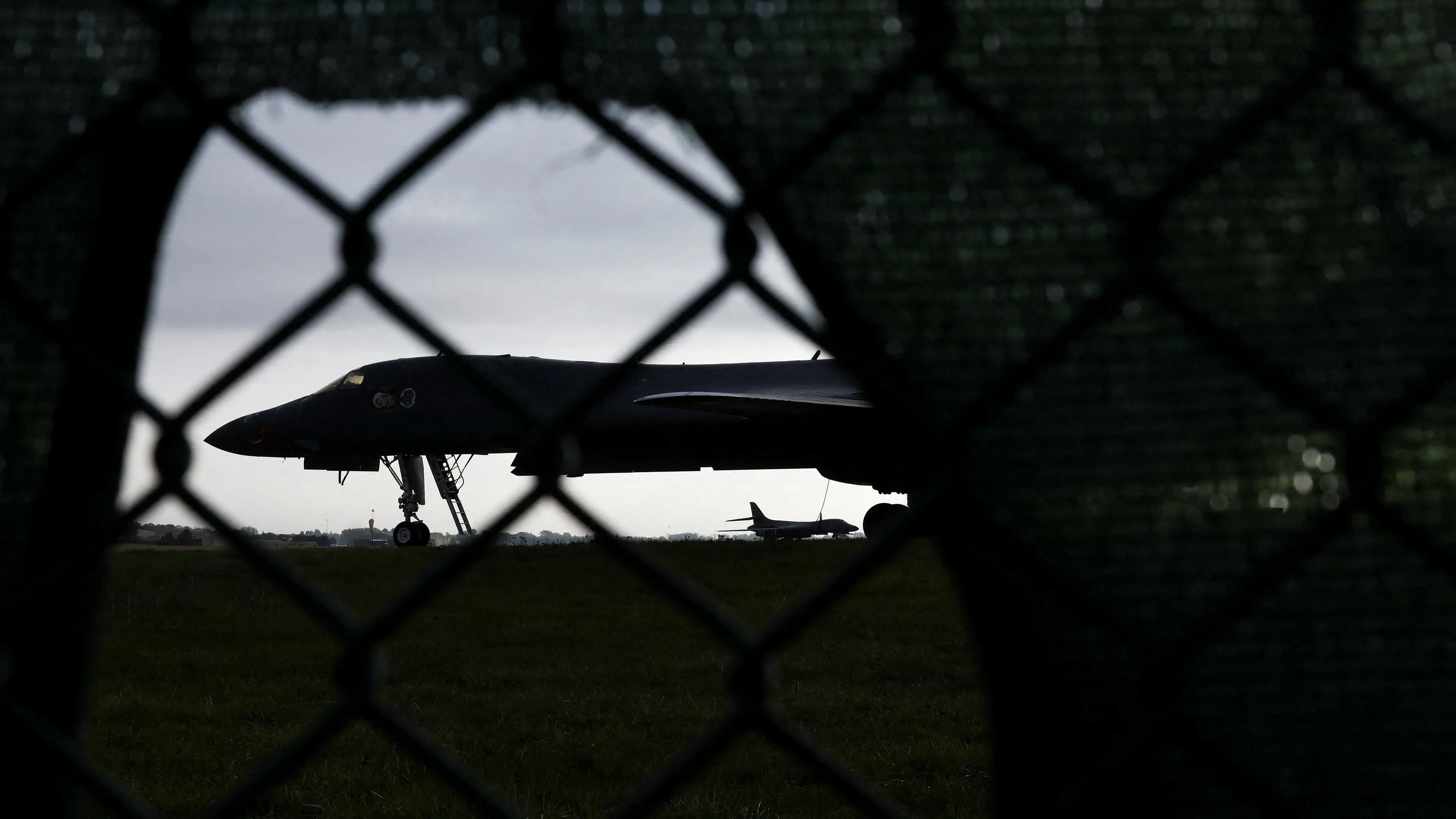 US removes bombers from UK air base amid security concerns