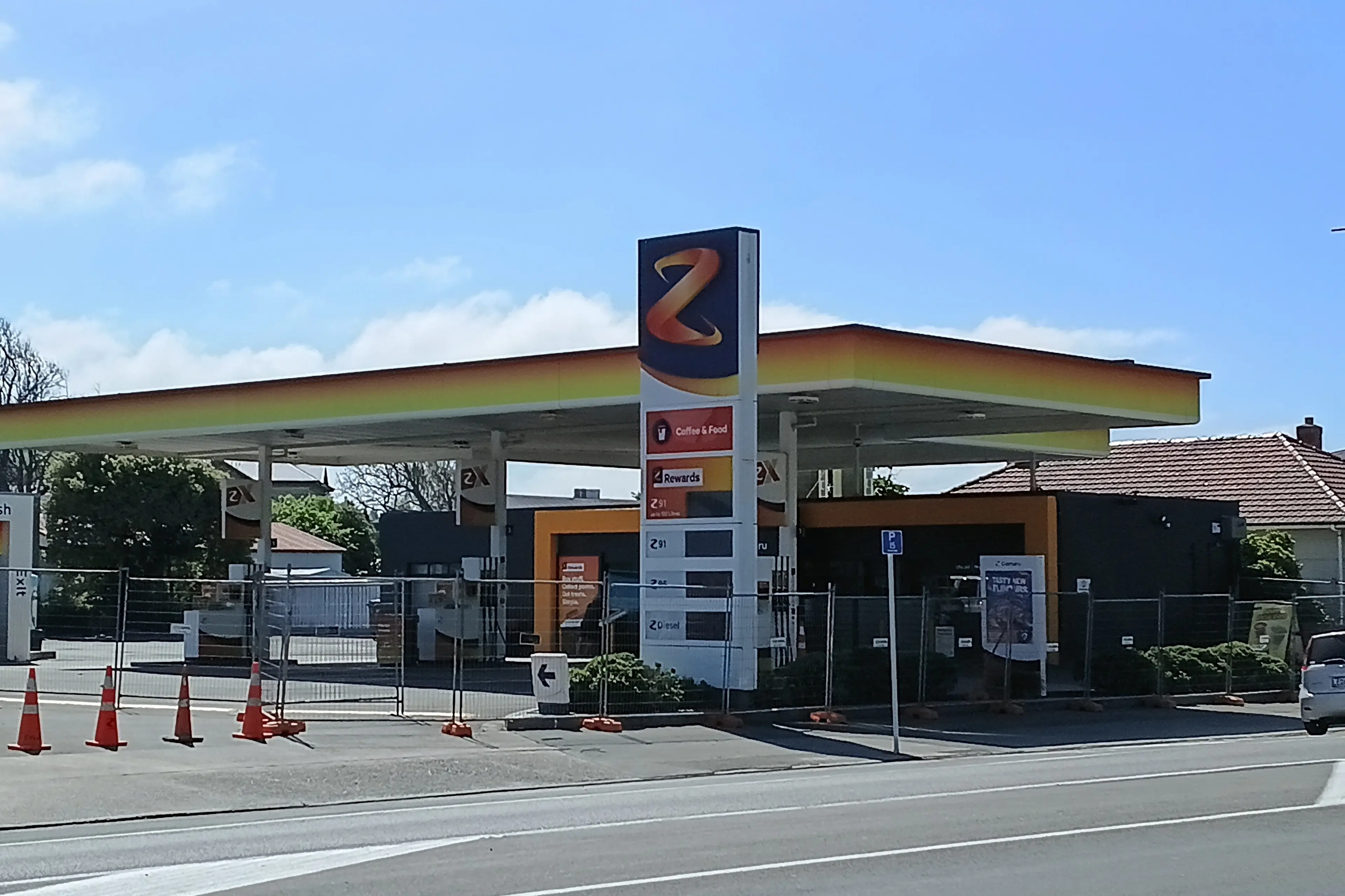 The closed Z Oamaru, in Severn St. Photo: Charley-Kai John