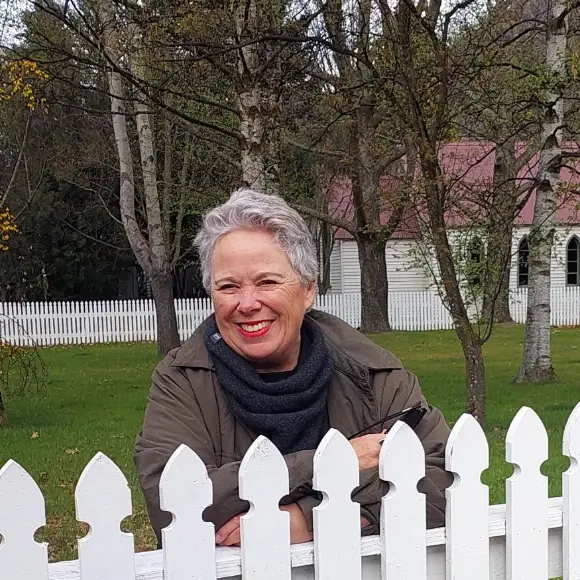Poet lets her guard down