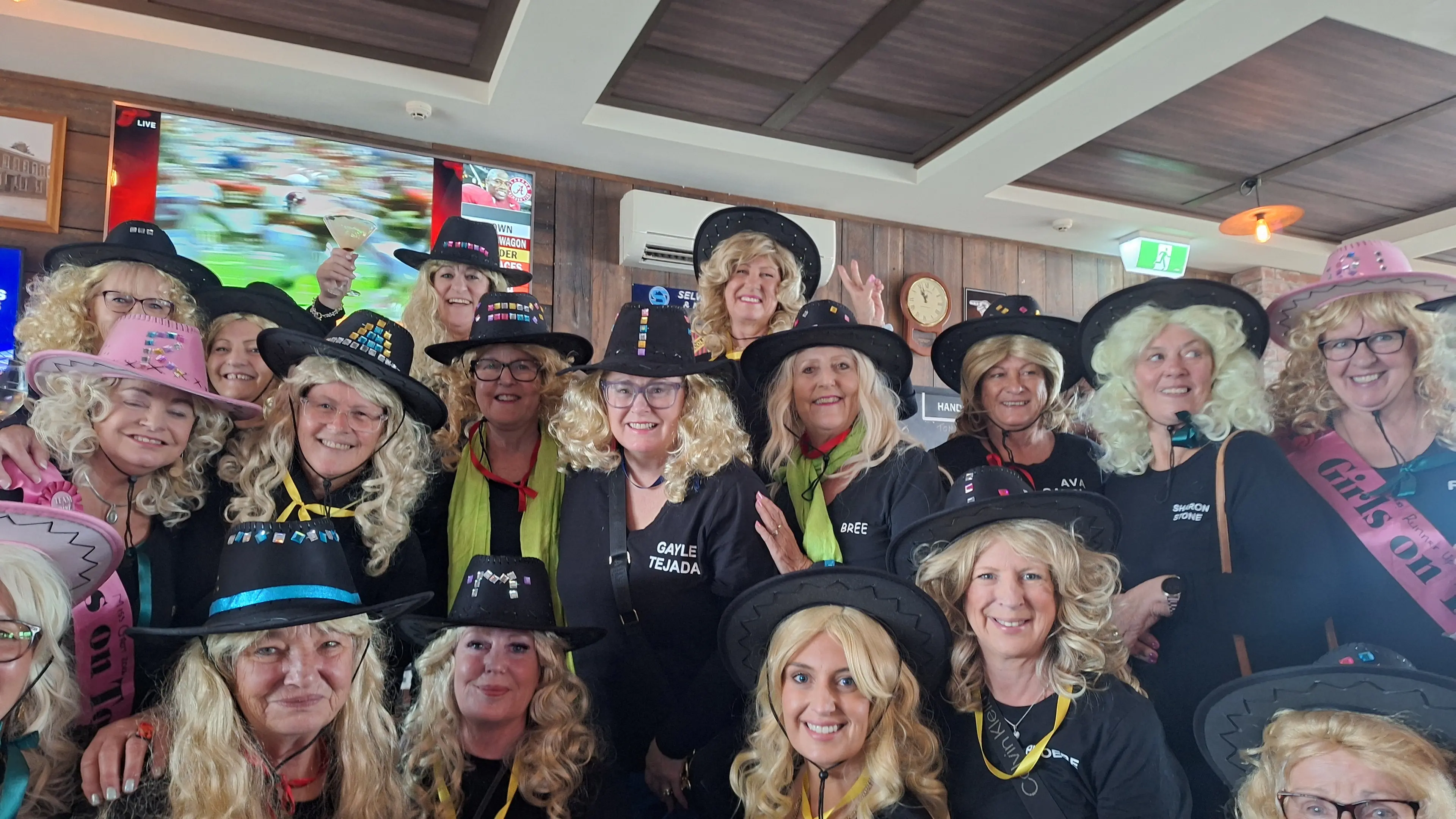 Girls on Tour: A tribute to Dolly Parton