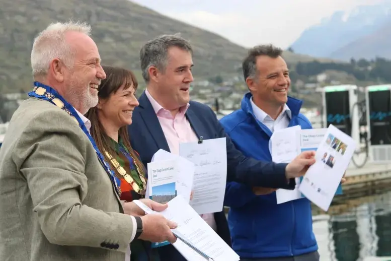 The deal was formally signed in Queenstown on Tuesday afternoon. Photo: RNZ