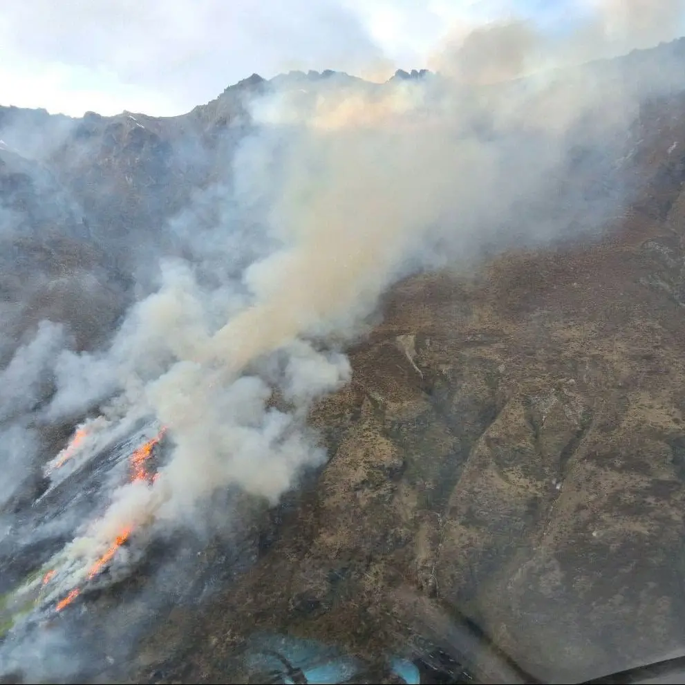 Massive Walter Peak blaze grows to 1200 hectares