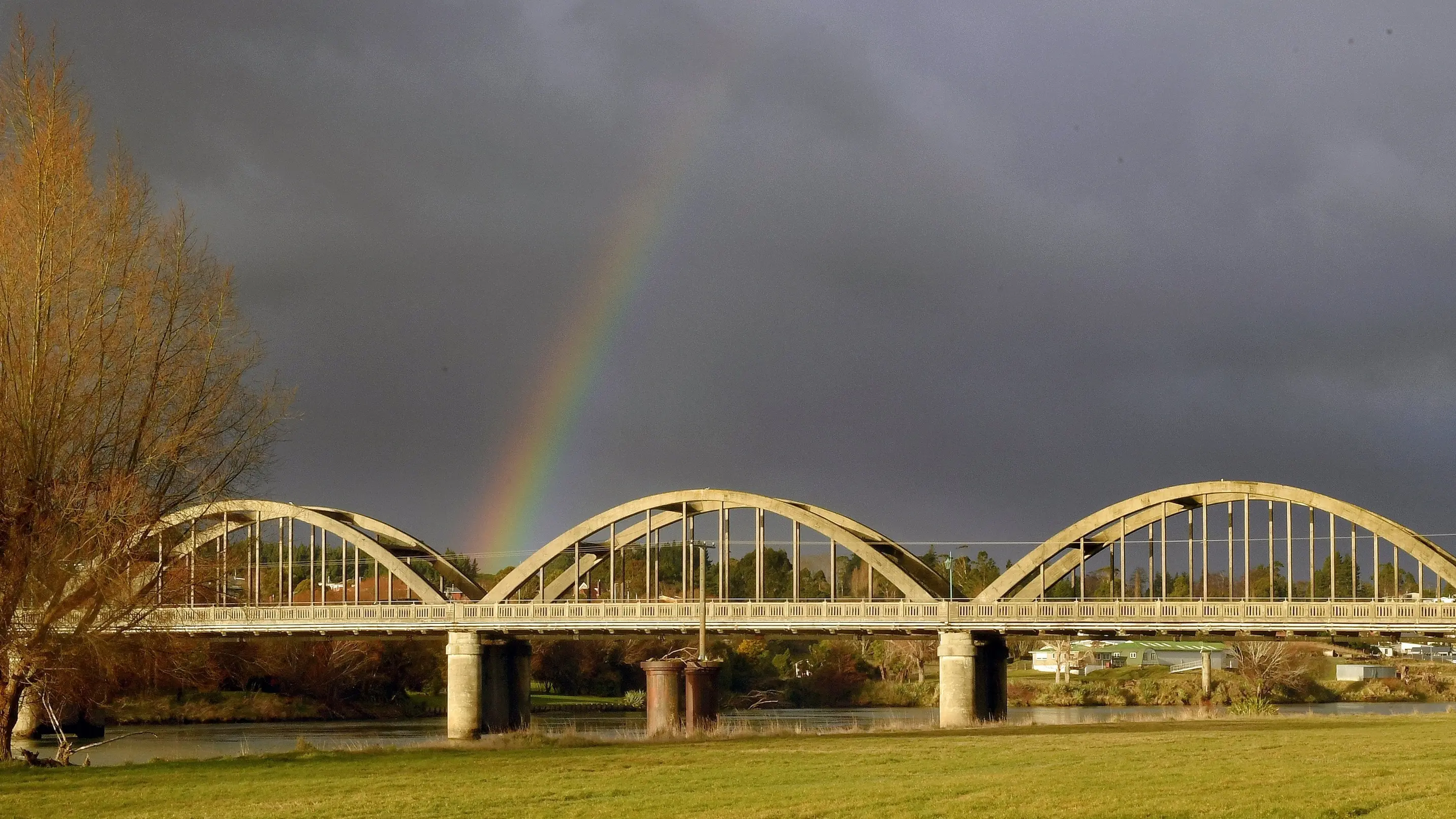 Balclutha makes light of sunshine shortfall