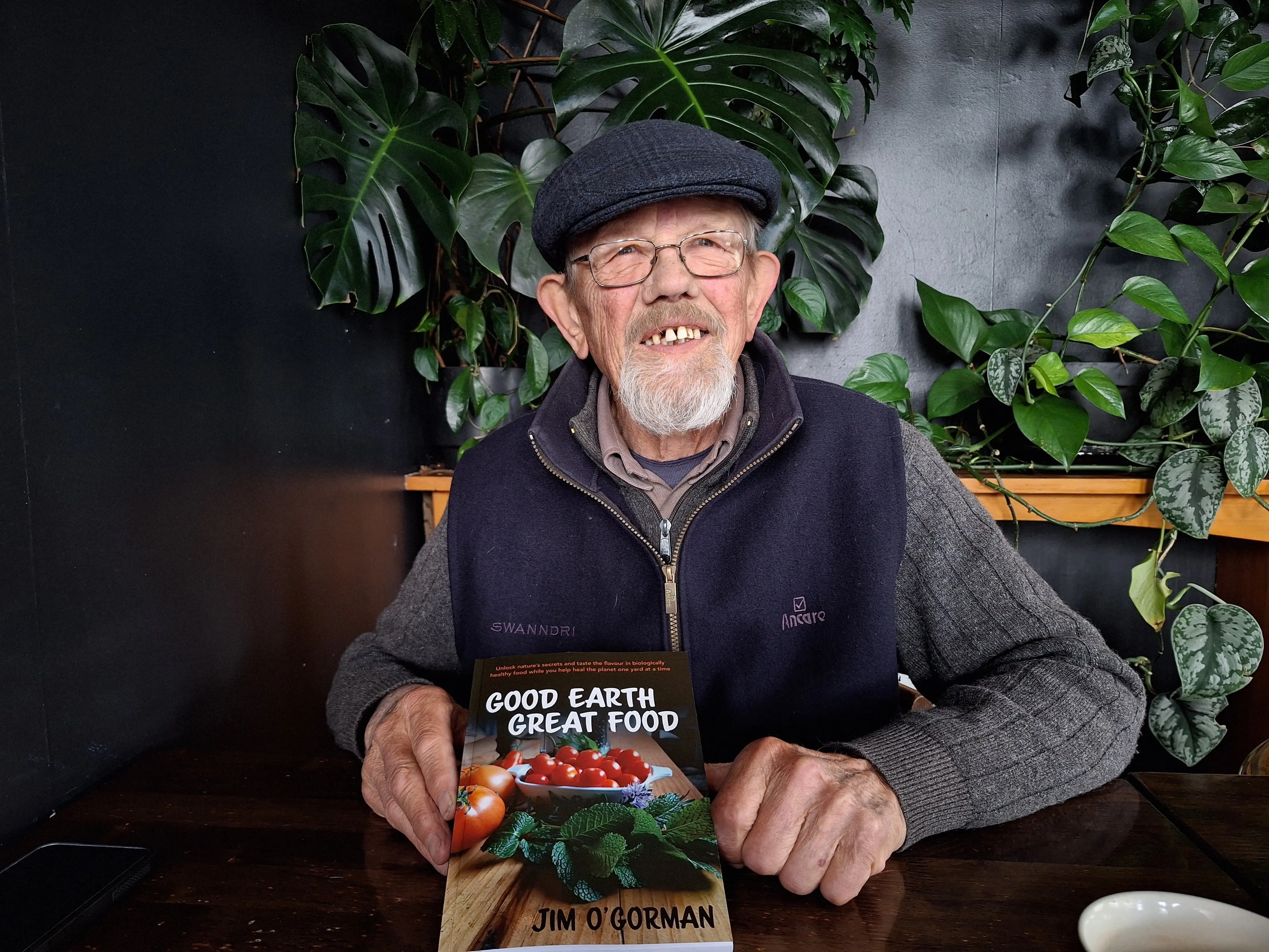 odt.co.nz - Jules Chin - 'Dirt doctor' publishes his first book