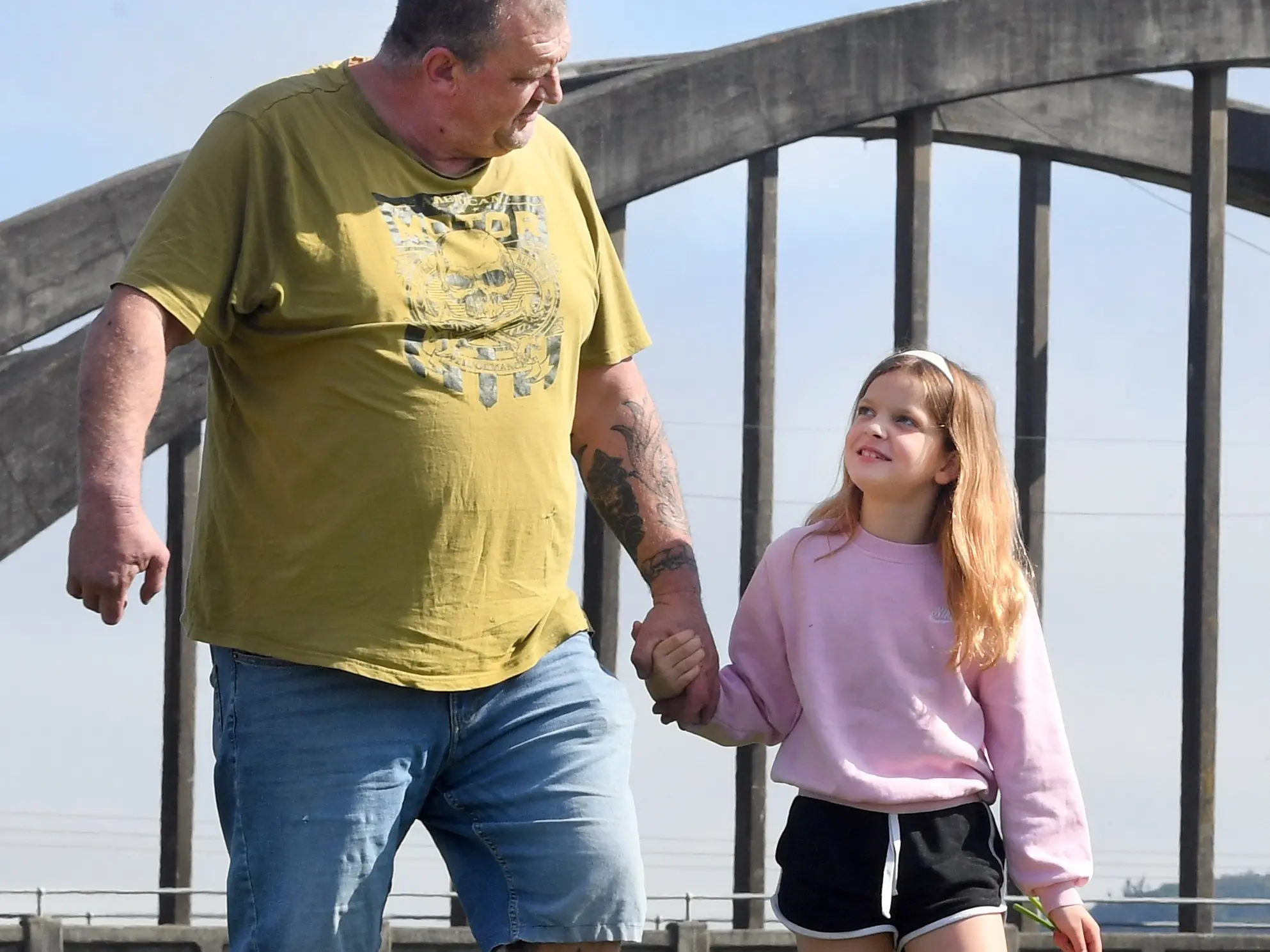 ‘My wee hero’: 7-yr-old daughter performs life-saving first aid on father