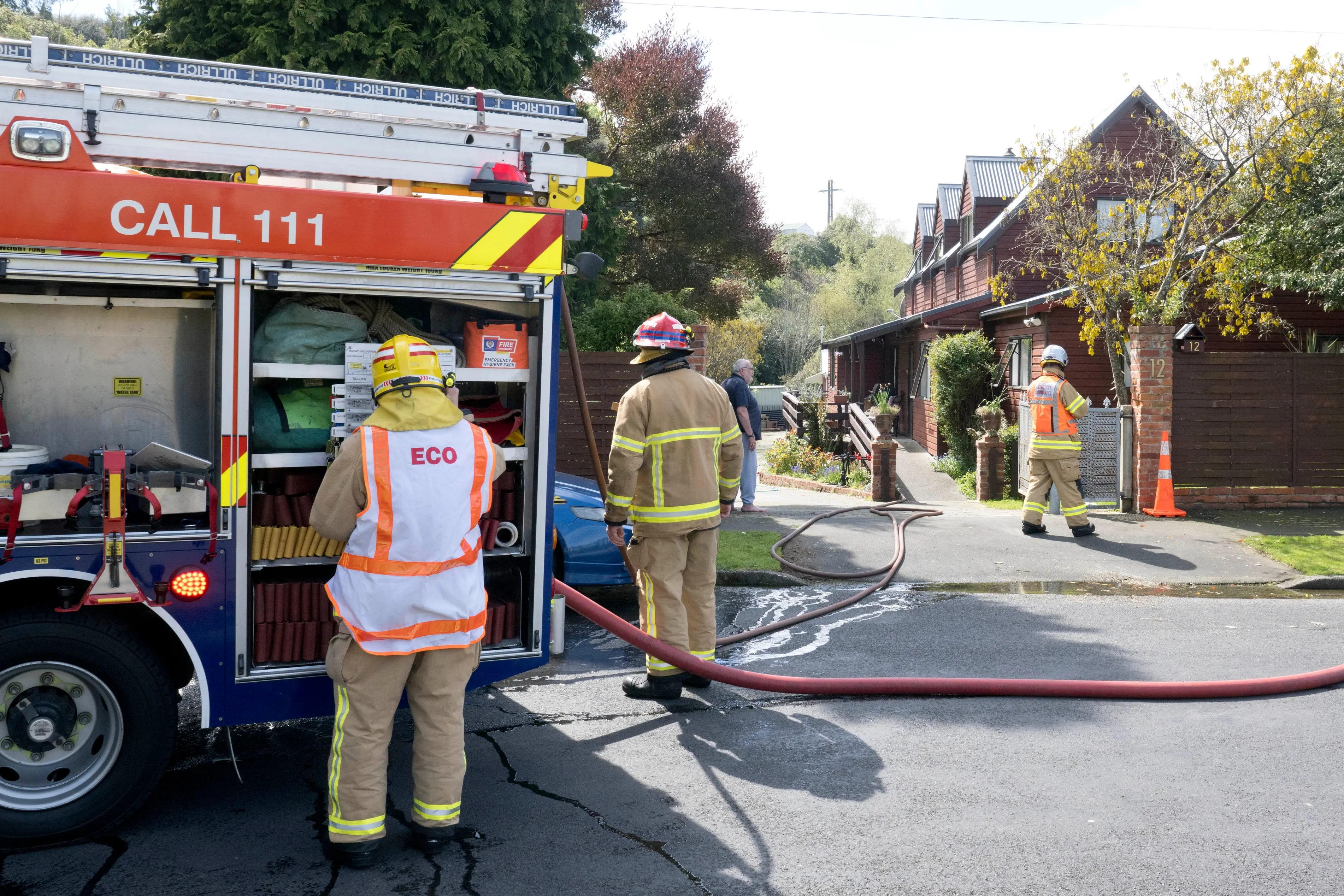 Ravensbourne firefighters were first on the scene of a rangehood fire in Centennial Ave, Helensburgh. Photo: Gerard O\\'Brien